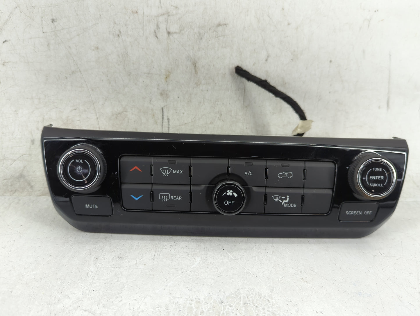 2025 Jeep Compass Climate Control Module Temperature AC/Heater Replacement P/N:68518281AC Fits OEM Used Auto Parts - Oemused