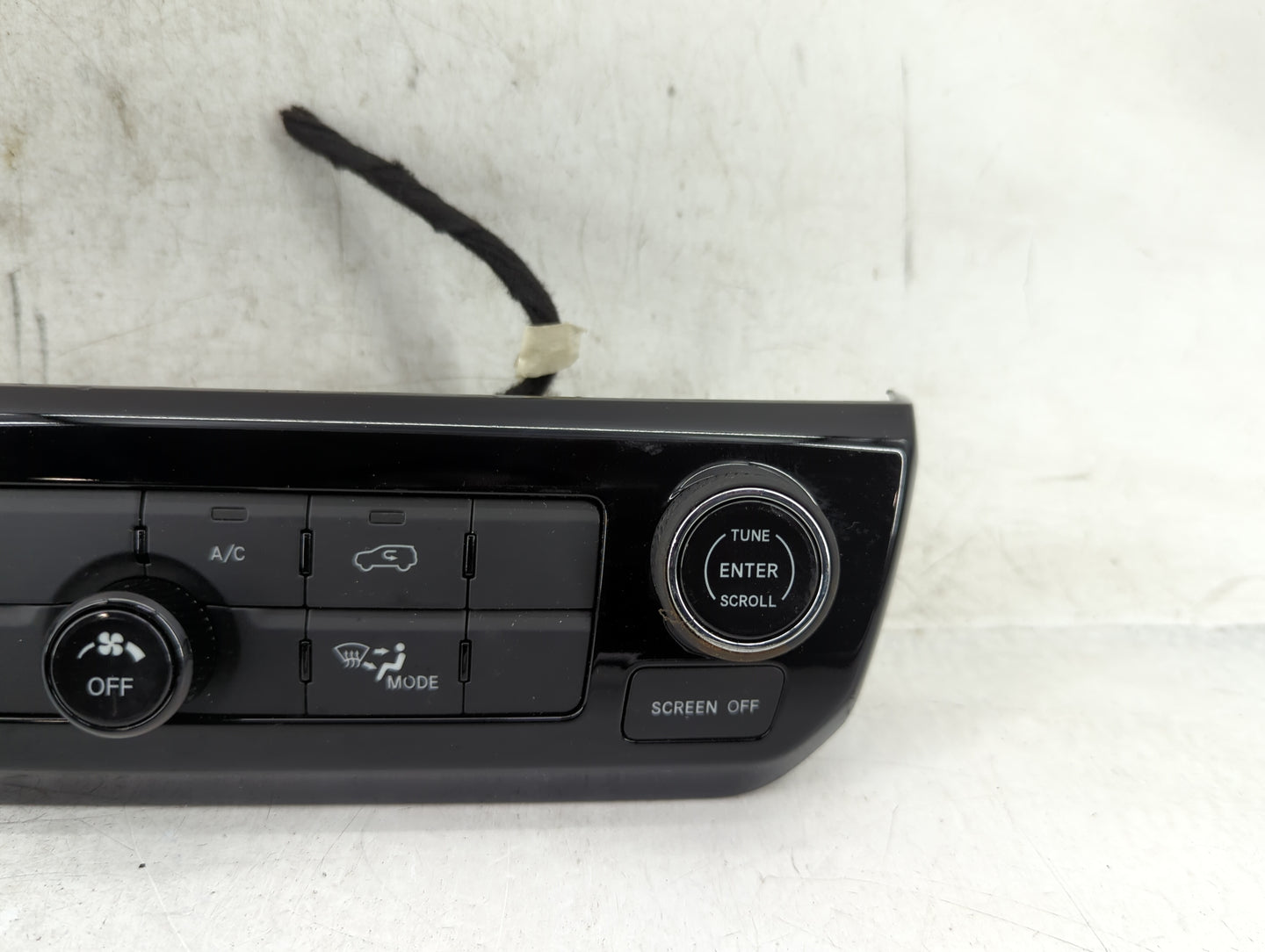 2025 Jeep Compass Climate Control Module Temperature AC/Heater Replacement P/N:68518281AC Fits OEM Used Auto Parts - Oemused