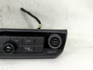 2025 Jeep Compass Climate Control Module Temperature AC/Heater Replacement P/N:68518281AC Fits OEM Used Auto Parts