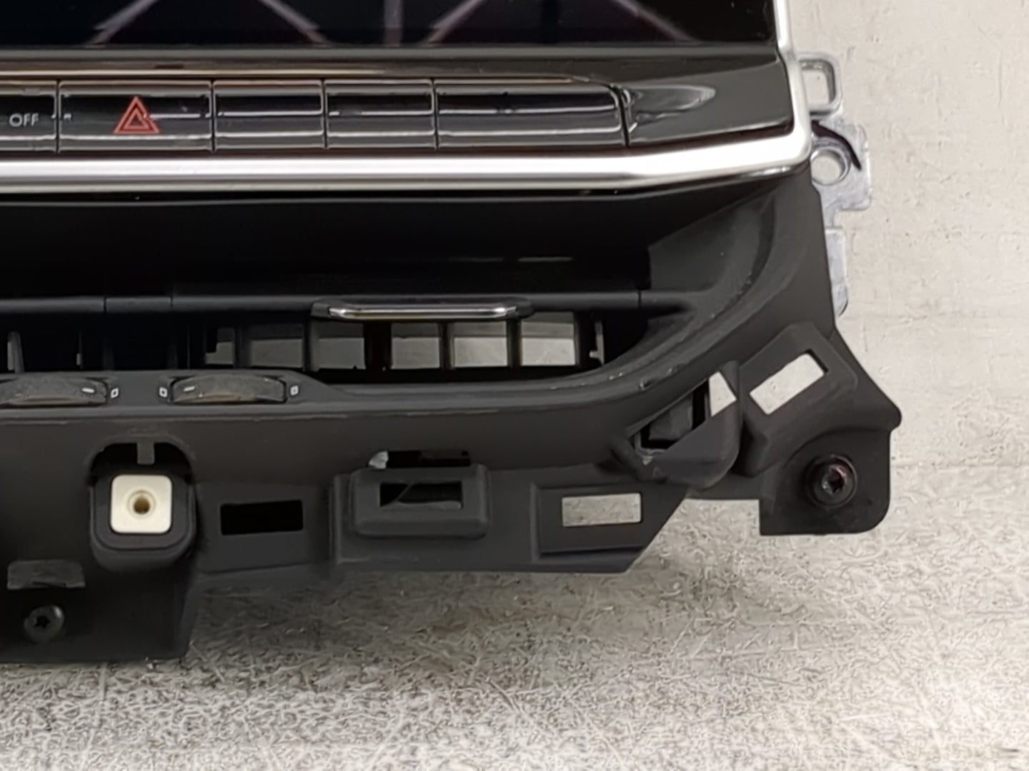 2025 Jeep Compass Information Display Screen 1483211 - Oemusedautoparts1.com