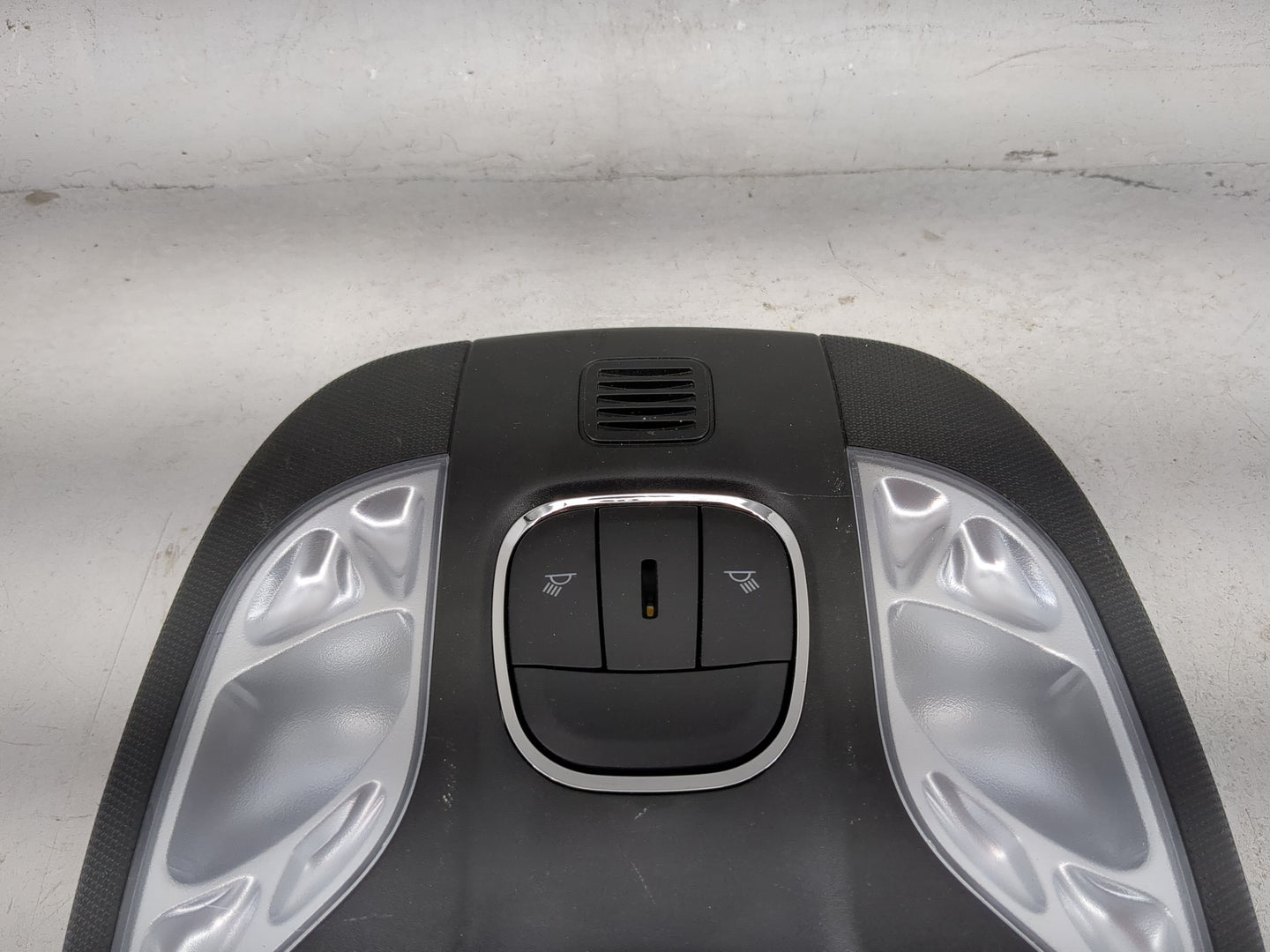 2025 Jeep Compass Overhead Roof Console - Oemusedautoparts1.com