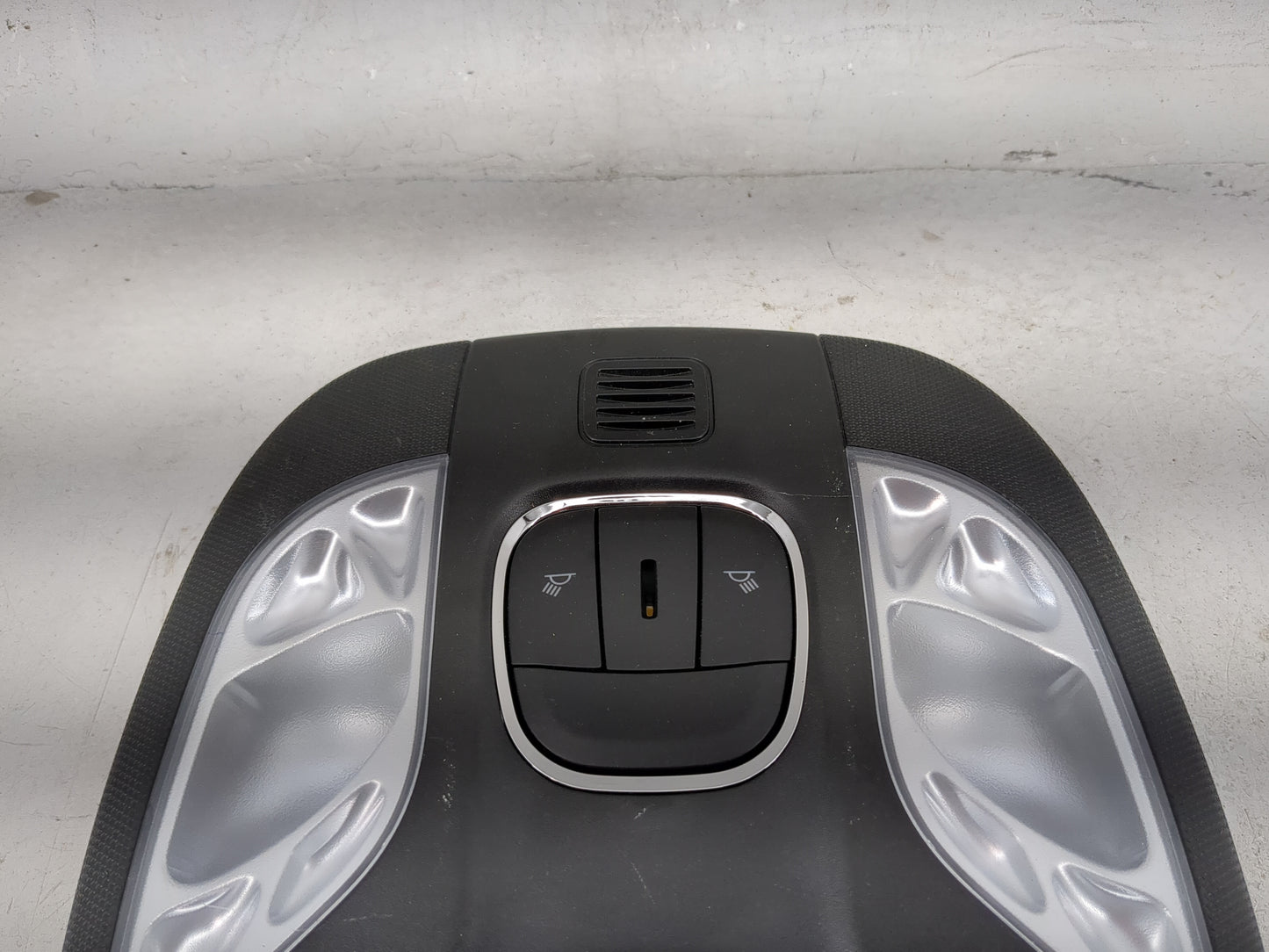 2025 Jeep Compass Overhead Roof Console - Oemusedautoparts1.com