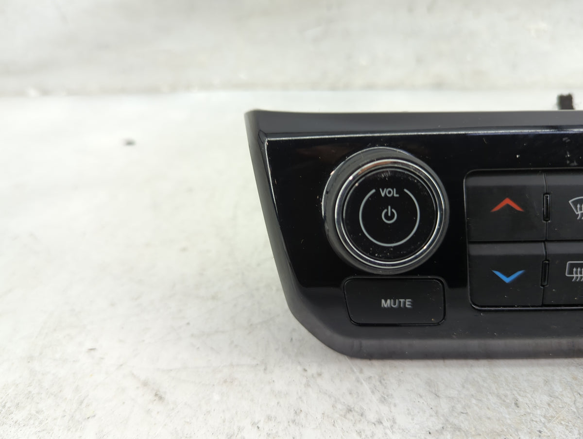 2022-2025 Jeep Compass Climate Control Module Temperature AC/Heater Replacement P/N:68518284AC 17037023-05 Fits OEM Used Aut