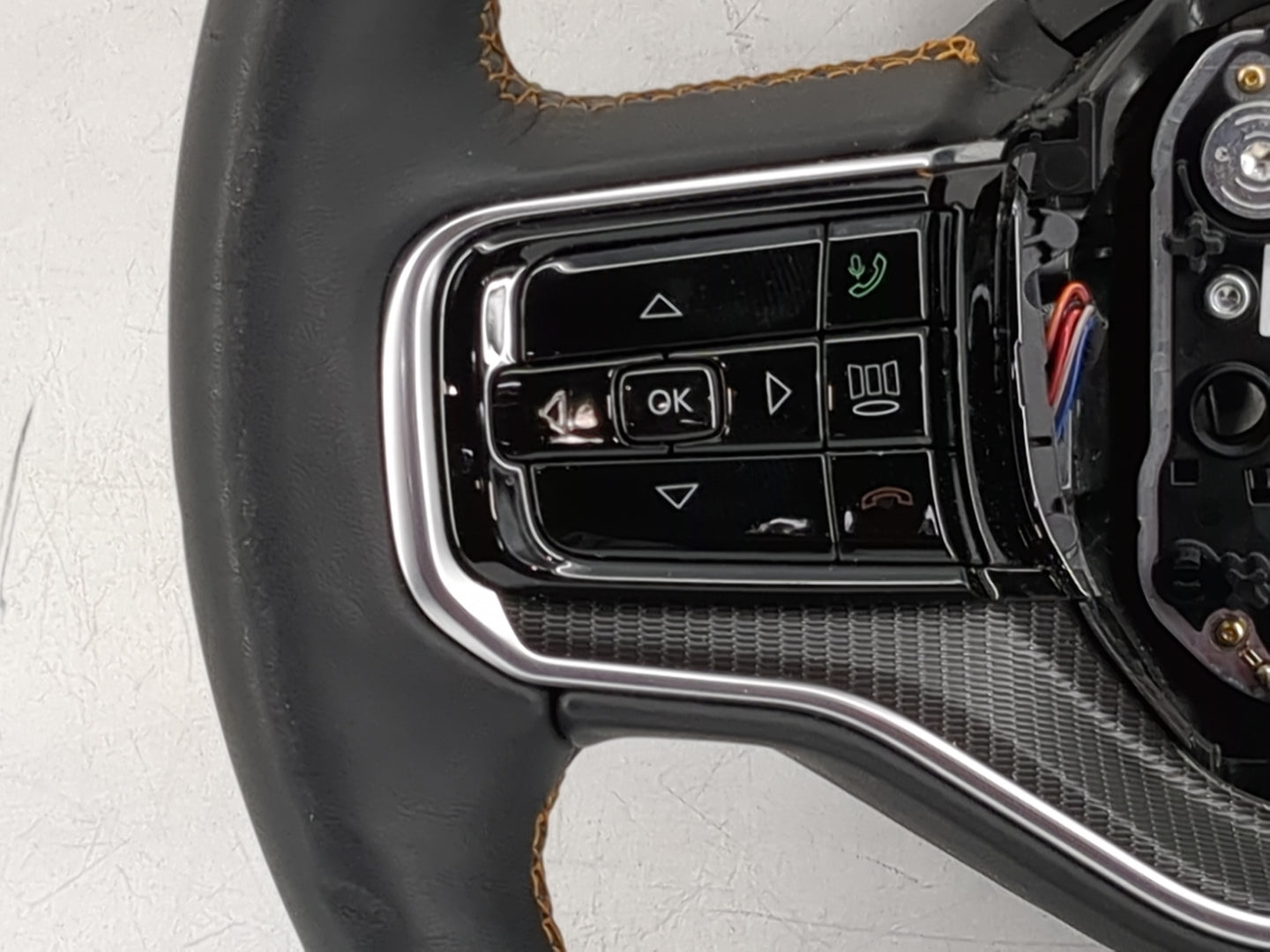 2025 Jeep Grand Wagoneer Steering Wheel Oem Black - Oemusedautoparts1.com