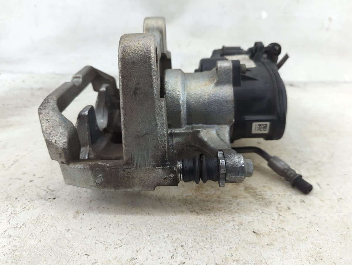 2025 Jeep Grand Wagoneer Rear Passenger Right Brake Caliper - Oemusedautoparts1.com