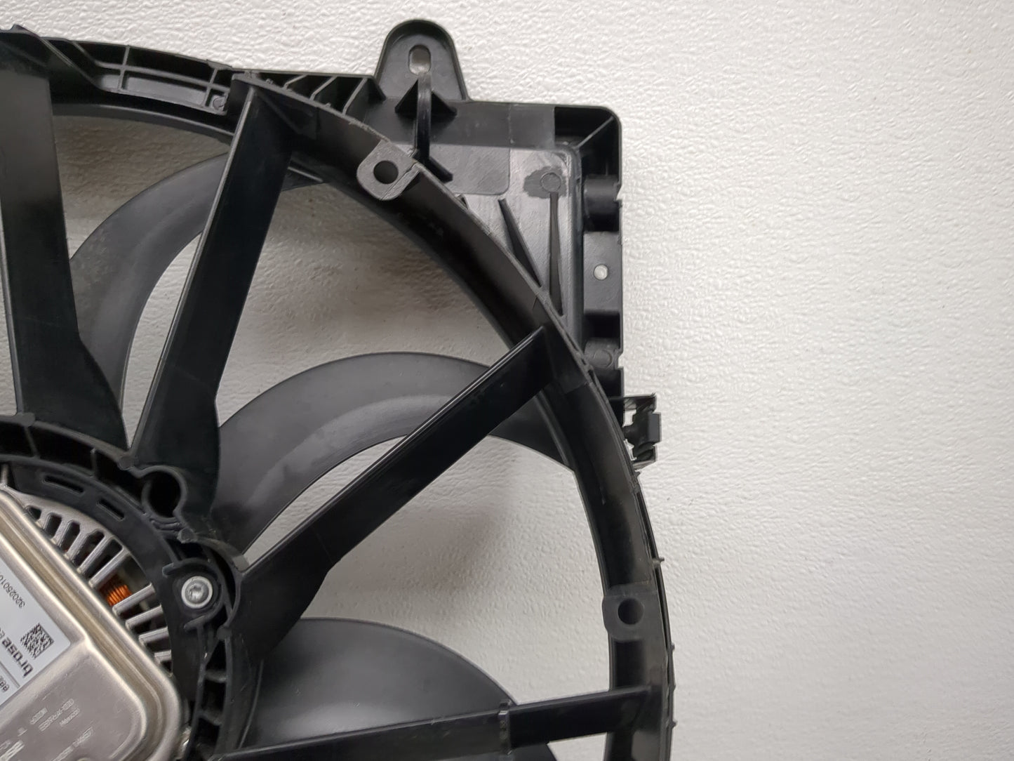 2025 Jeep Wrangler Electric Radiator Cooling Fan Motor Assembly - Oemusedautoparts1.com