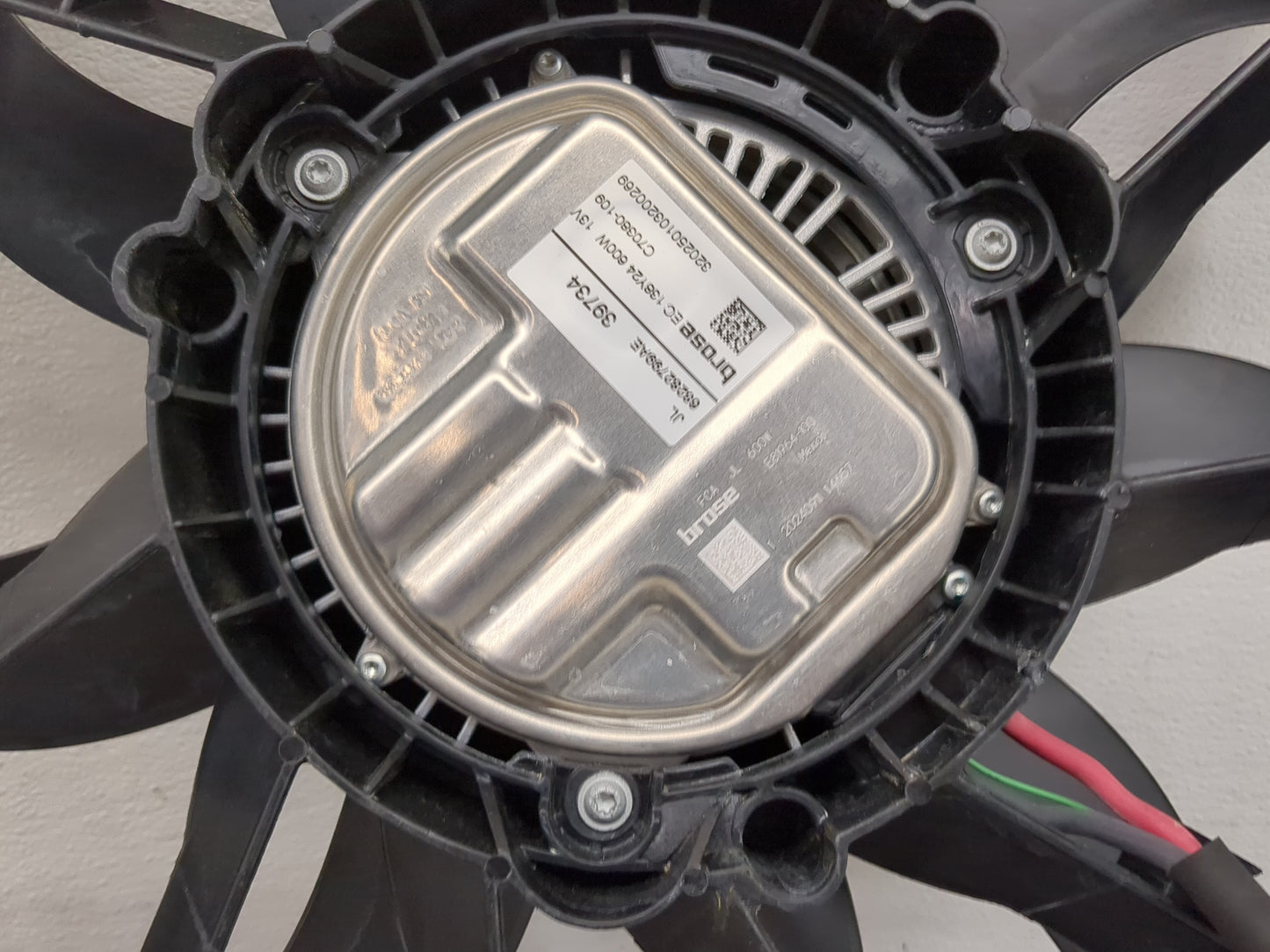 2025 Jeep Wrangler Electric Radiator Cooling Fan Motor Assembly - Oemusedautoparts1.com
