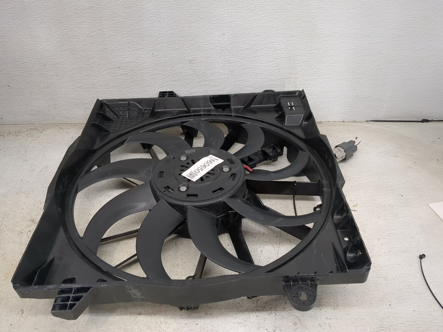 2025 Jeep Wrangler Electric Radiator Cooling Fan Motor Assembly - Oemusedautoparts1.com