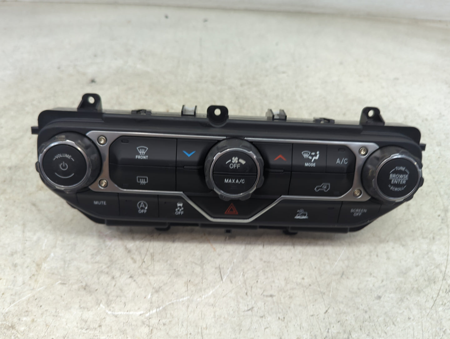2025 Jeep Wrangler Climate Control Module Temperature AC/Heater Replacement P/N:P7EV04DX9AA 68301640AH Fits Fits 2022 OEM Us