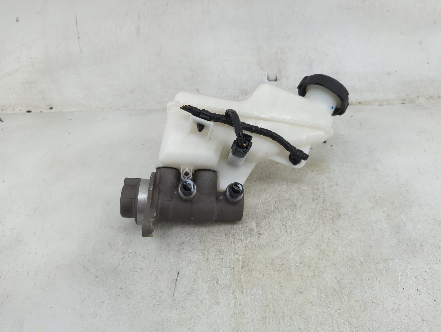 2025 Kia Forte Brake Master Cylinder - Oemusedautoparts1.com