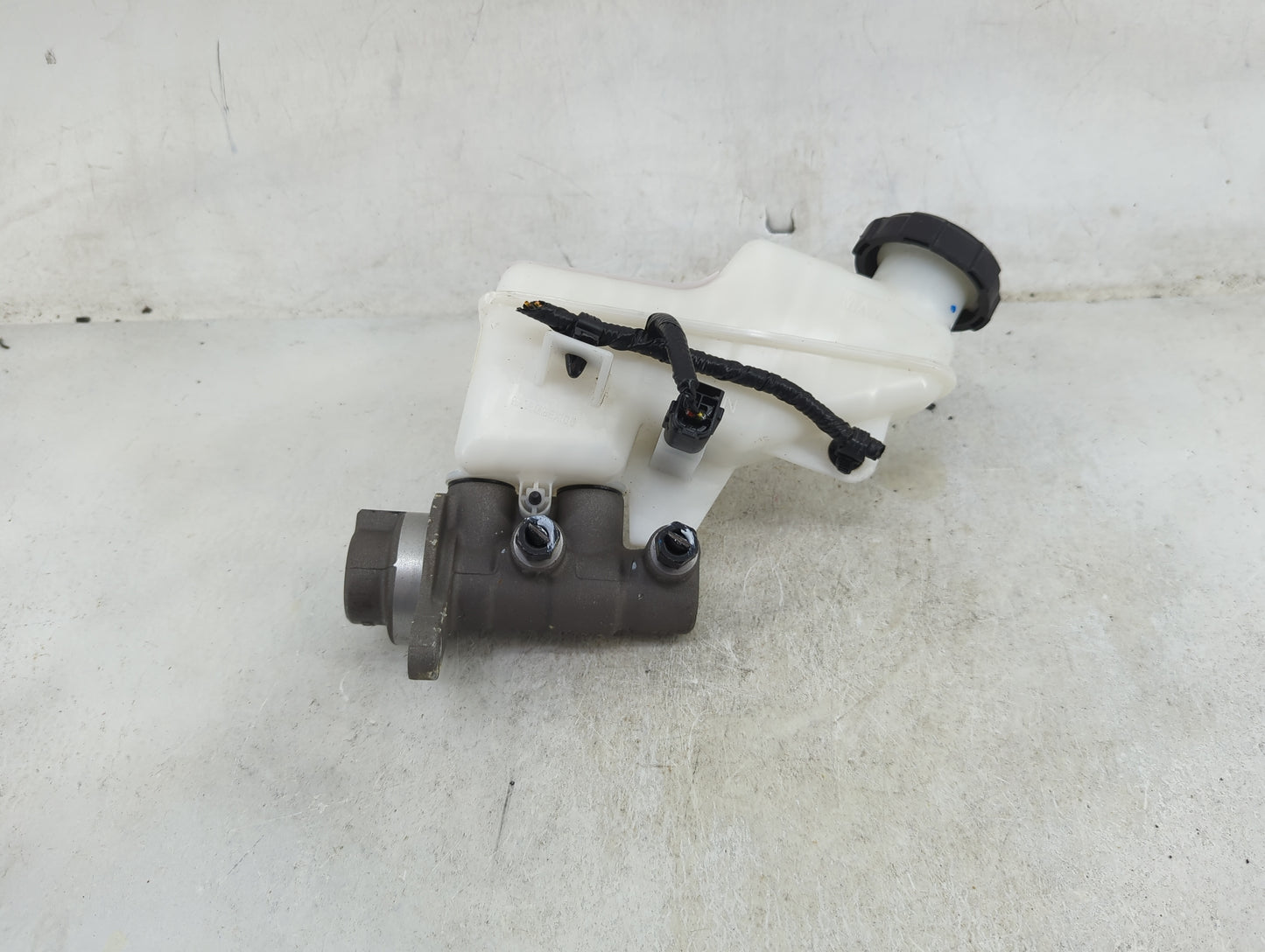 2025 Kia Forte Brake Master Cylinder - Oemusedautoparts1.com