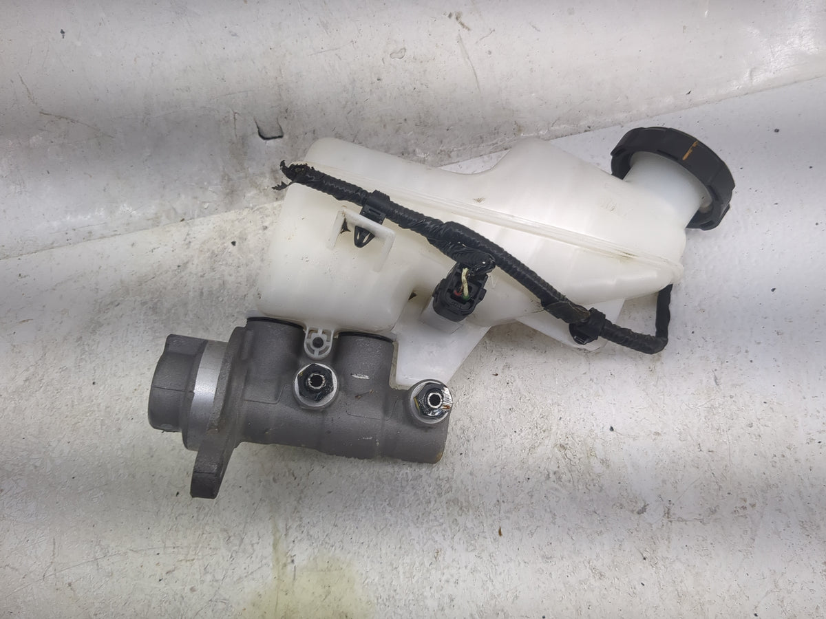 2025 Kia K4 Brake Master Cylinder - Oemusedautoparts1.com