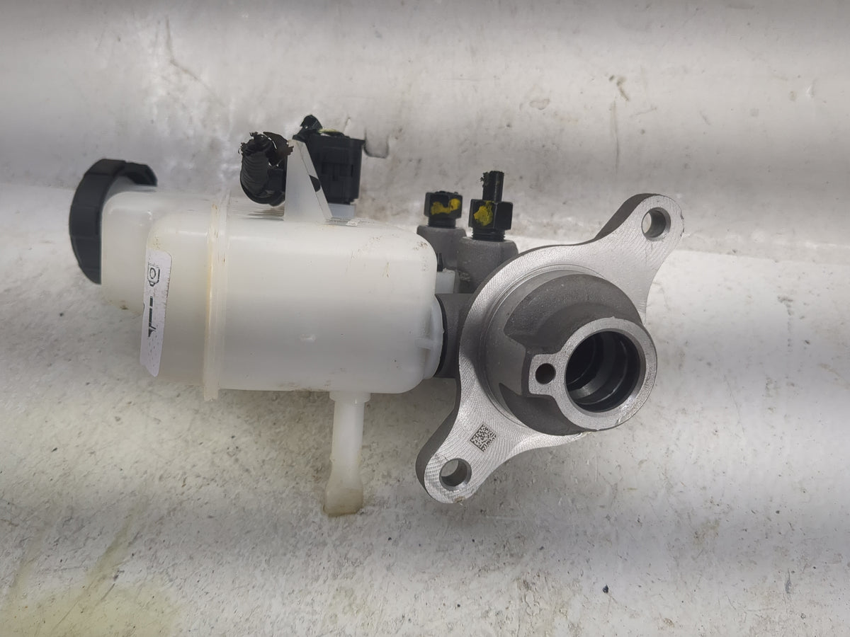 2025 Kia K4 Brake Master Cylinder - Oemusedautoparts1.com