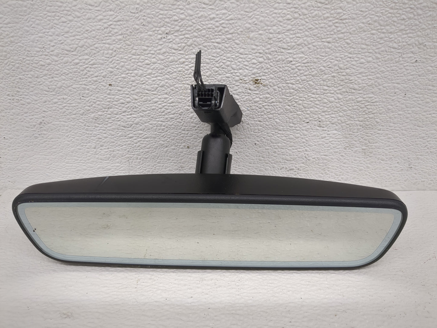 2025 Kia K5 Interior Rear View Mirror Replacement OEM P/N:E11048835 Fits OEM Used Auto Parts - Oemusedautoparts1.com