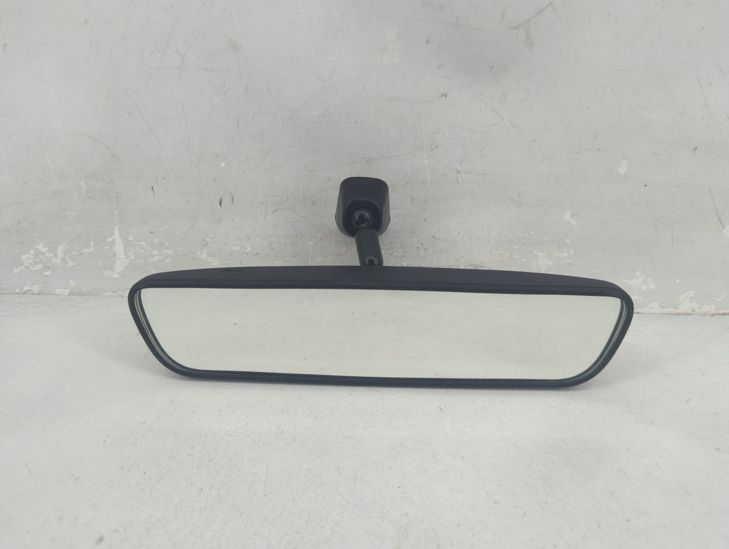 2025 Kia K5 Interior Rear View Mirror Replacement OEM P/N:E13049896 Fits OEM Used Auto Parts - Oemusedautoparts1.com