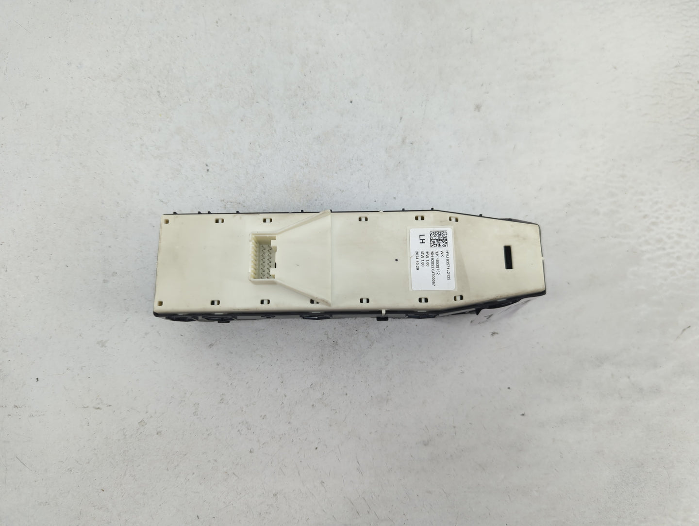 2025 Kia K5 Master Power Window Switch Replacement Driver Side Left P/N:93571L2135 92852XJT00067 Fits OEM Used Auto Parts - 