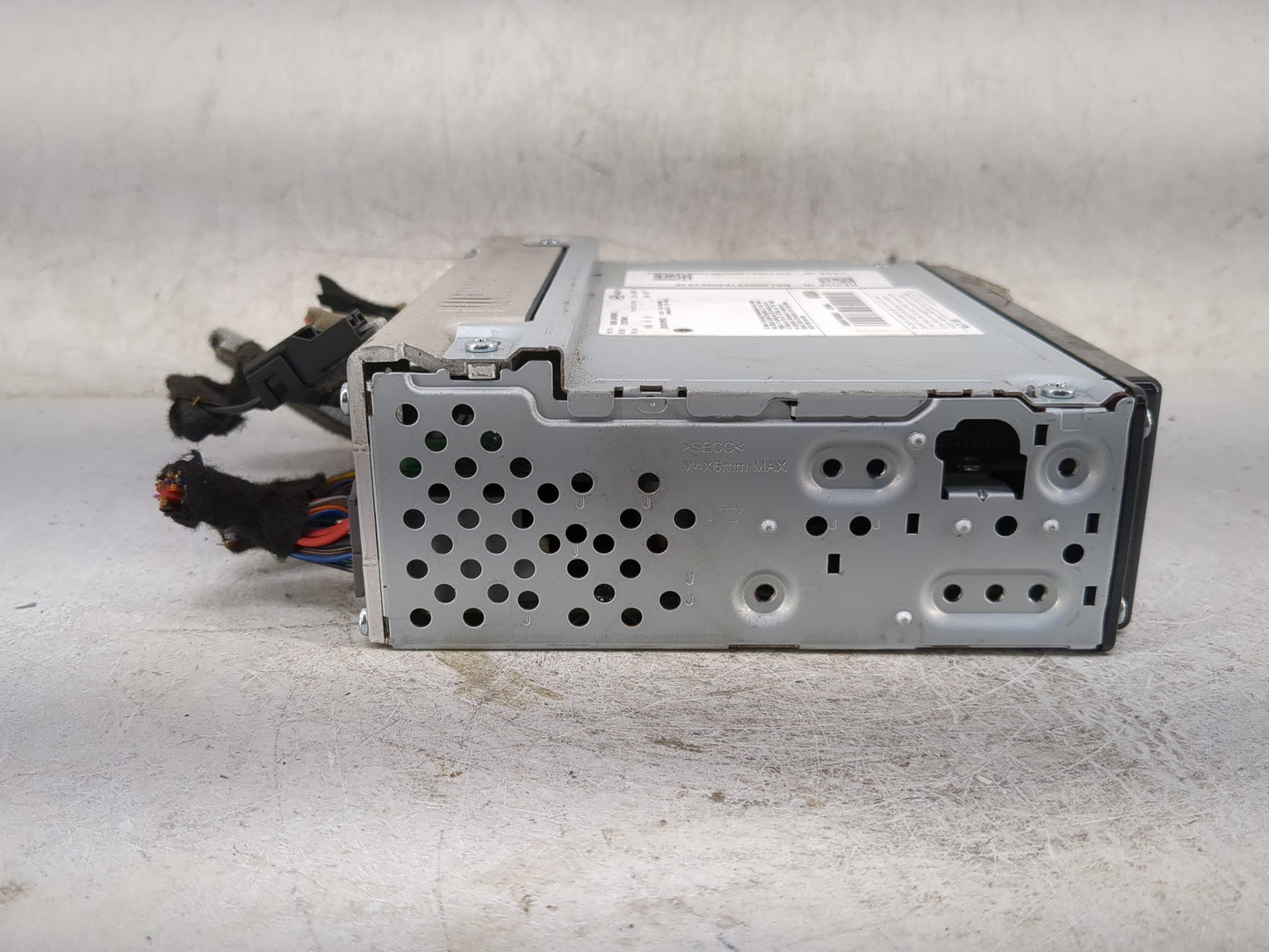 2025 Kia Sorento Radio AM FM Cd Player Receiver Replacement P/N:96560-DW000FHL VT250TWAN, MTXPVE0T Fits OEM Used Auto Parts 