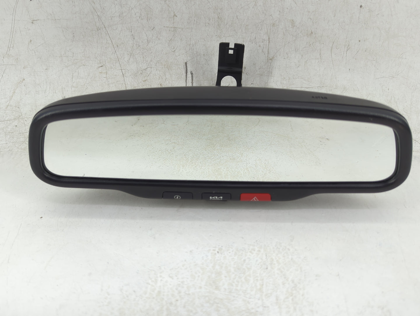 2025 Kia Soul Interior Rear View Mirror Replacement OEM P/N:IE13049899 Fits OEM Used Auto Parts - Oemusedautoparts1.com