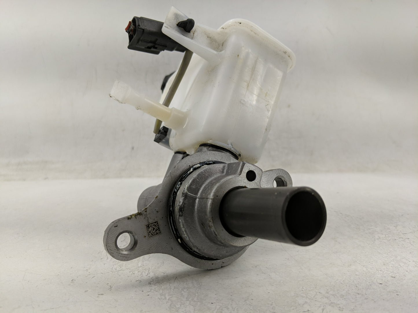 2025 Kia Sportage Brake Master Cylinder - Oemusedautoparts1.com