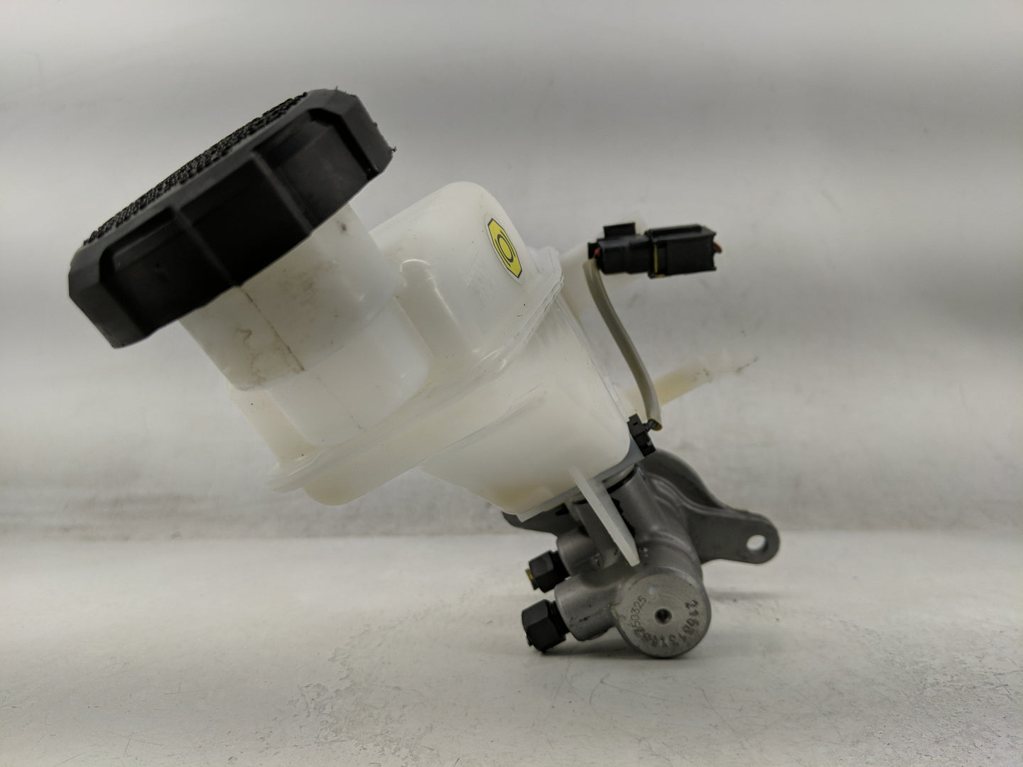 2025 Kia Sportage Brake Master Cylinder - Oemusedautoparts1.com