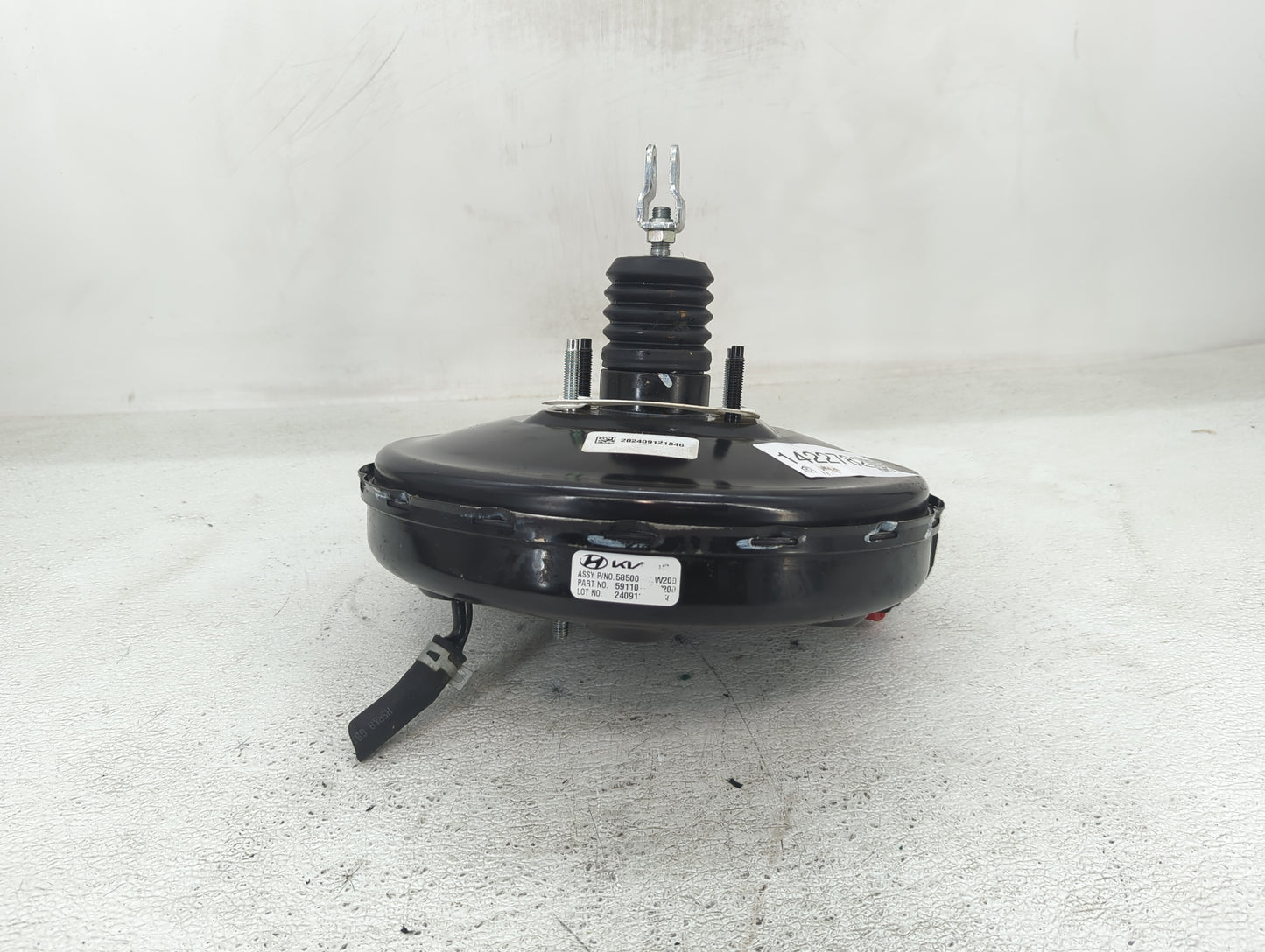 2025 Kia Sportage Power Brake Booster Oem - Oemusedautoparts1.com