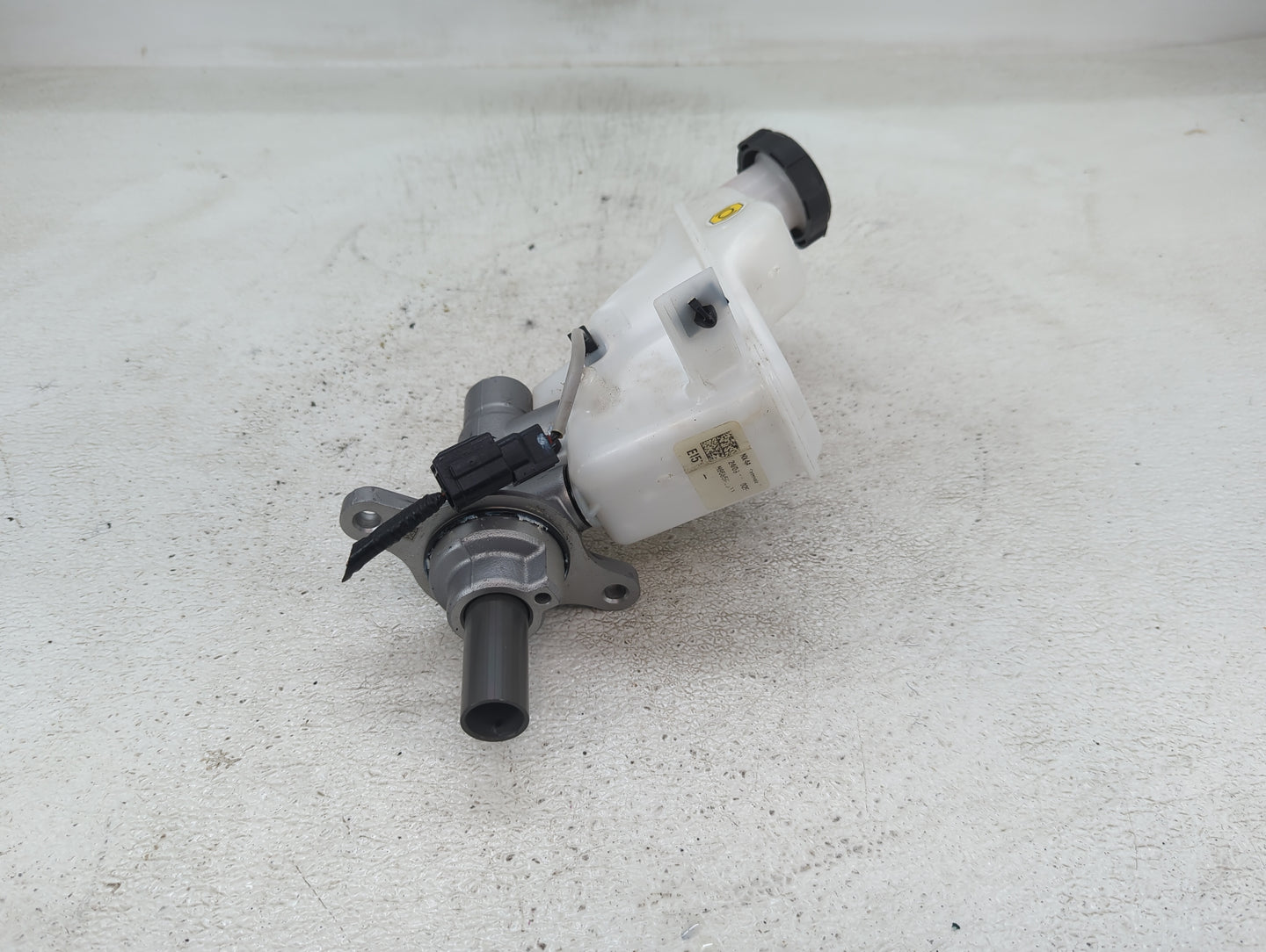 Kia Sportage Brake Master Cylinder 1422978 - Oemusedautoparts1.com
