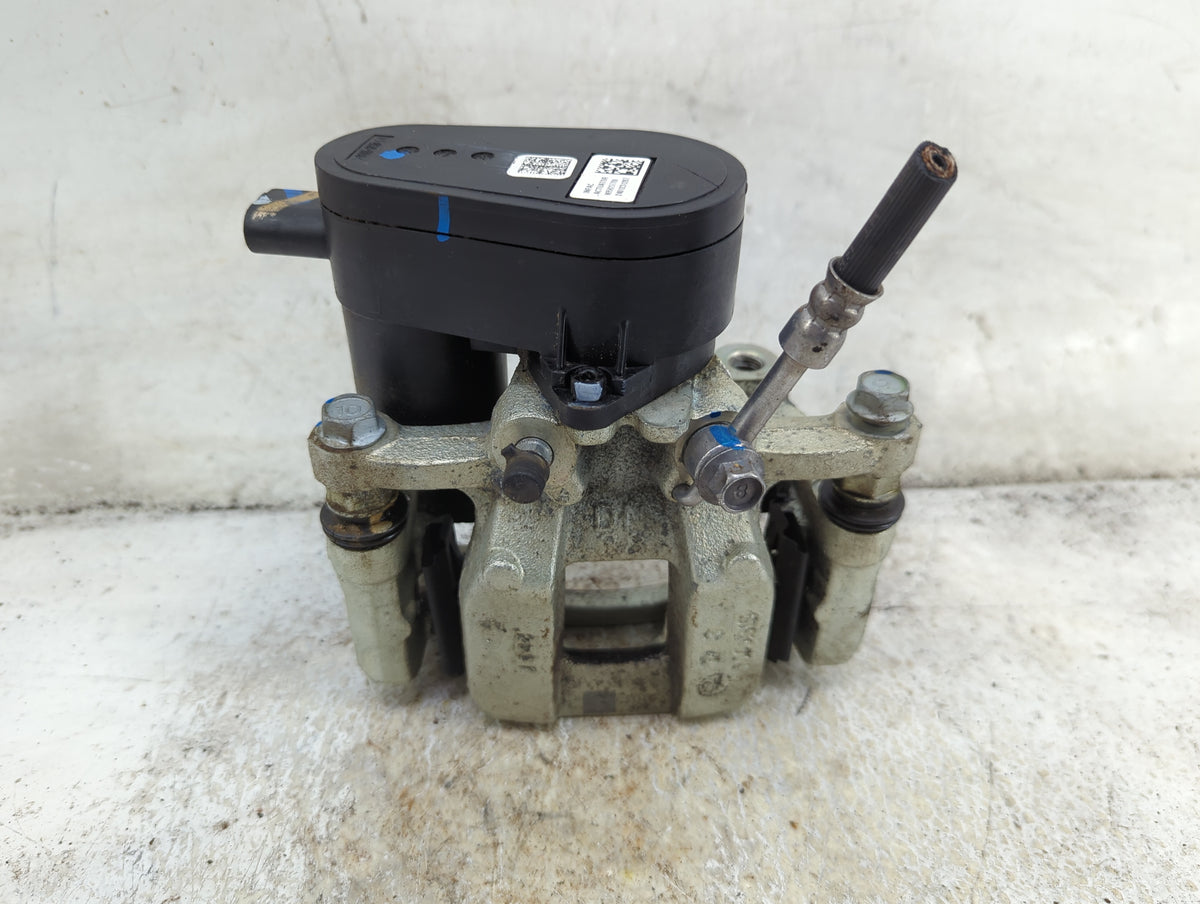 2025 Kia Sportage Rear Driver Left Brake Caliper - Oemusedautoparts1.com