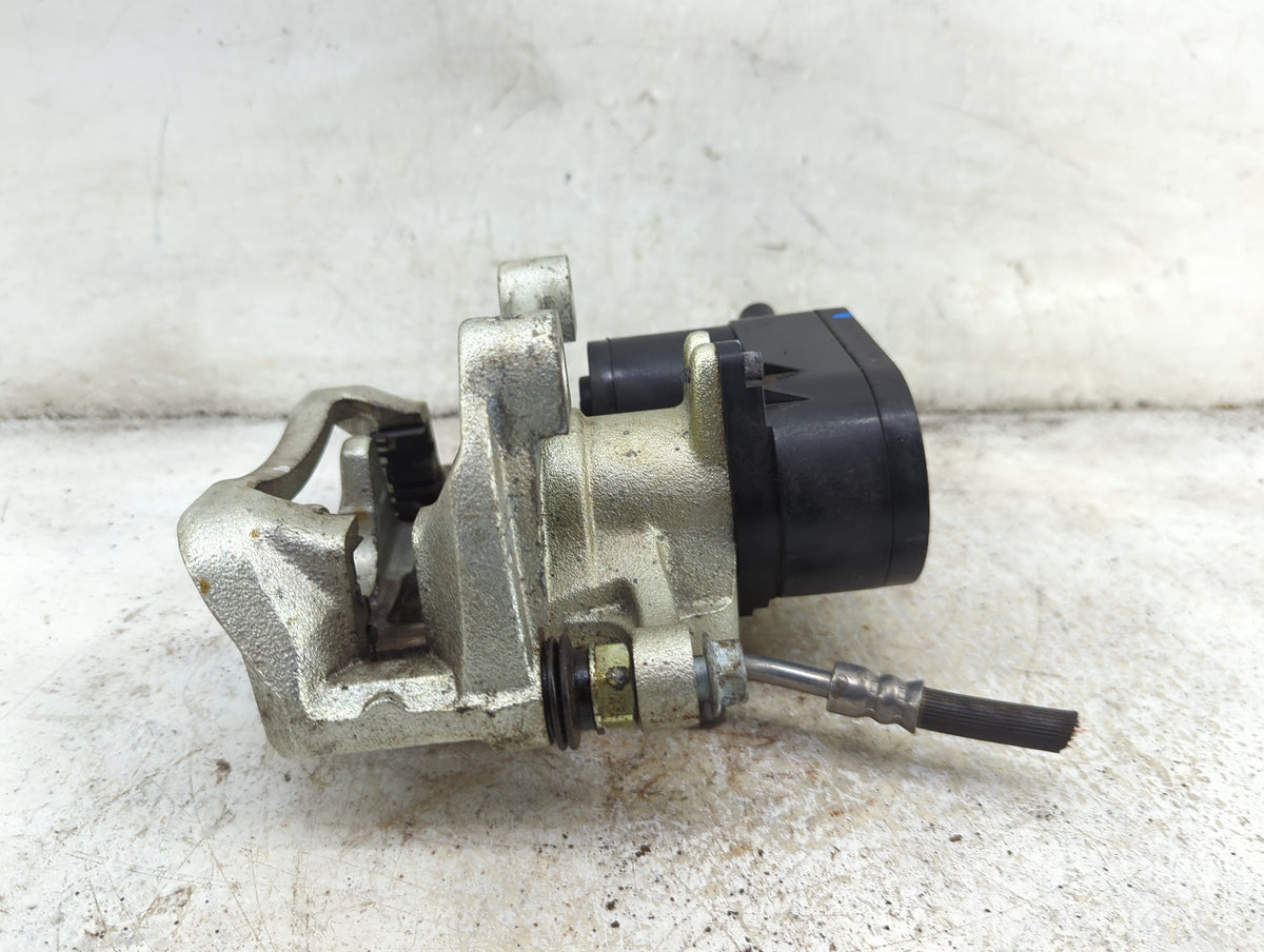 2025 Kia Sportage Rear Passenger Right Brake Caliper - Oemusedautoparts1.com