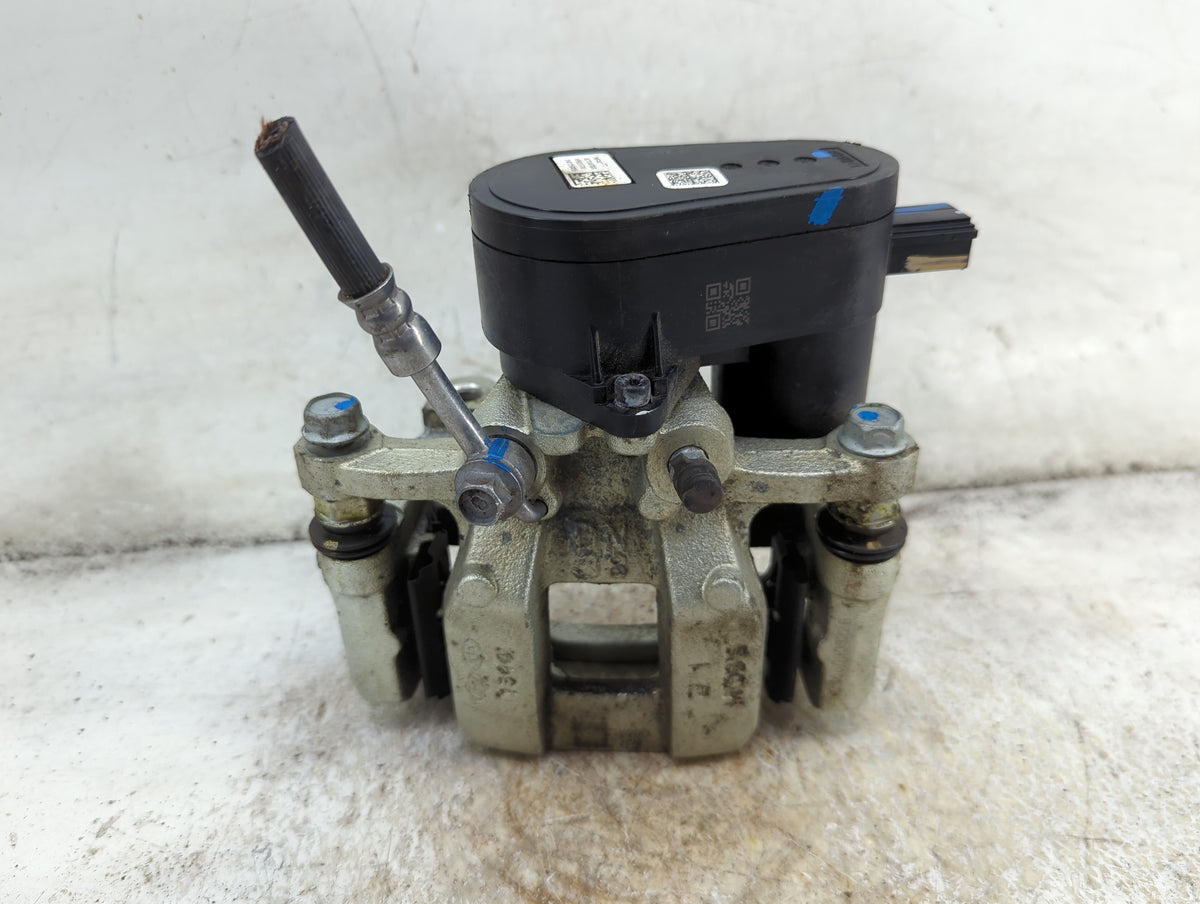 2025 Kia Sportage Rear Passenger Right Brake Caliper - Oemusedautoparts1.com