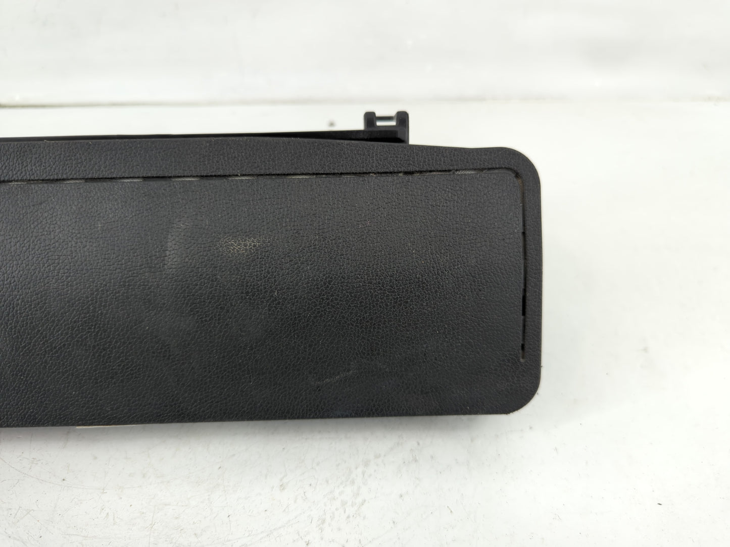2025 Kia Telluride Air Bag Passenger Right Knee OEM Fits OEM Used Auto Parts - Oemusedautoparts1.com