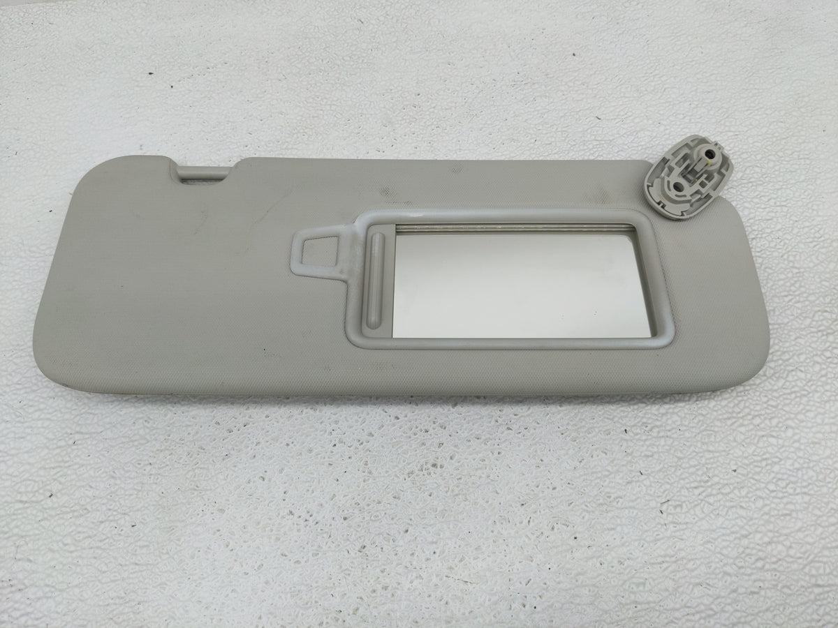2025 Kia K4 Sun Visor Shade Replacement Passenger Right Mirror Fits OEM Used Auto Parts - Oemusedautoparts1.com