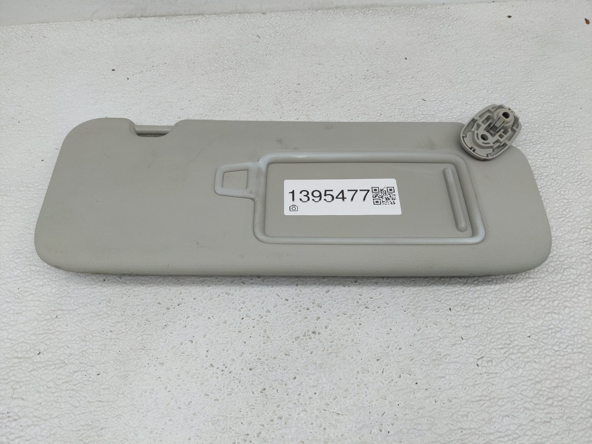 2025 Kia K4 Sun Visor Shade Replacement Passenger Right Mirror Fits OEM Used Auto Parts - Oemusedautoparts1.com