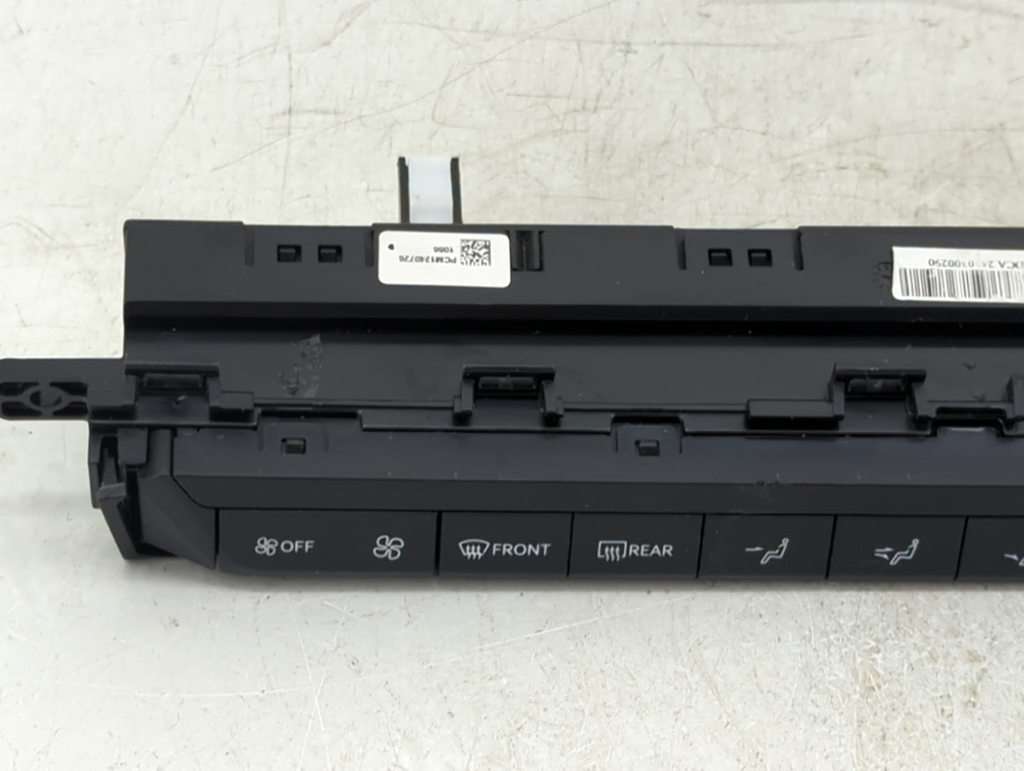 2025 Kia K4 Climate Control Module Temperature AC/Heater Replacement P/N:97250-GG000 Fits OEM Used Auto Parts - Oemusedautop