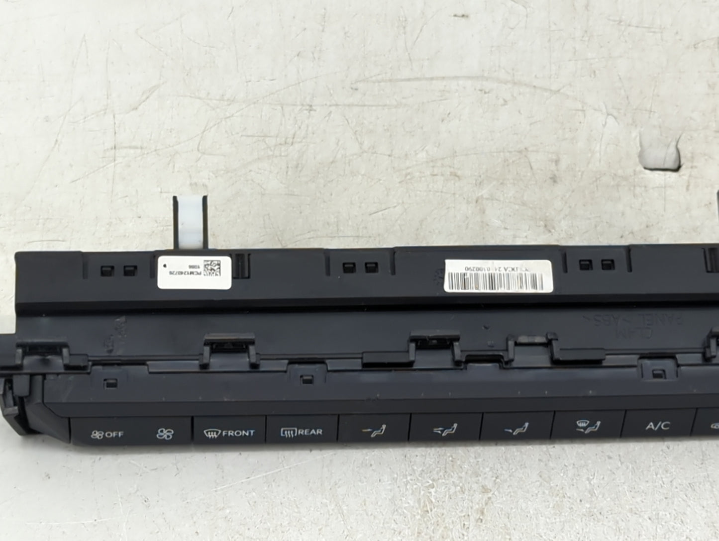 2025 Kia K4 Climate Control Module Temperature AC/Heater Replacement P/N:97250-GG000 Fits OEM Used Auto Parts - Oemusedautop
