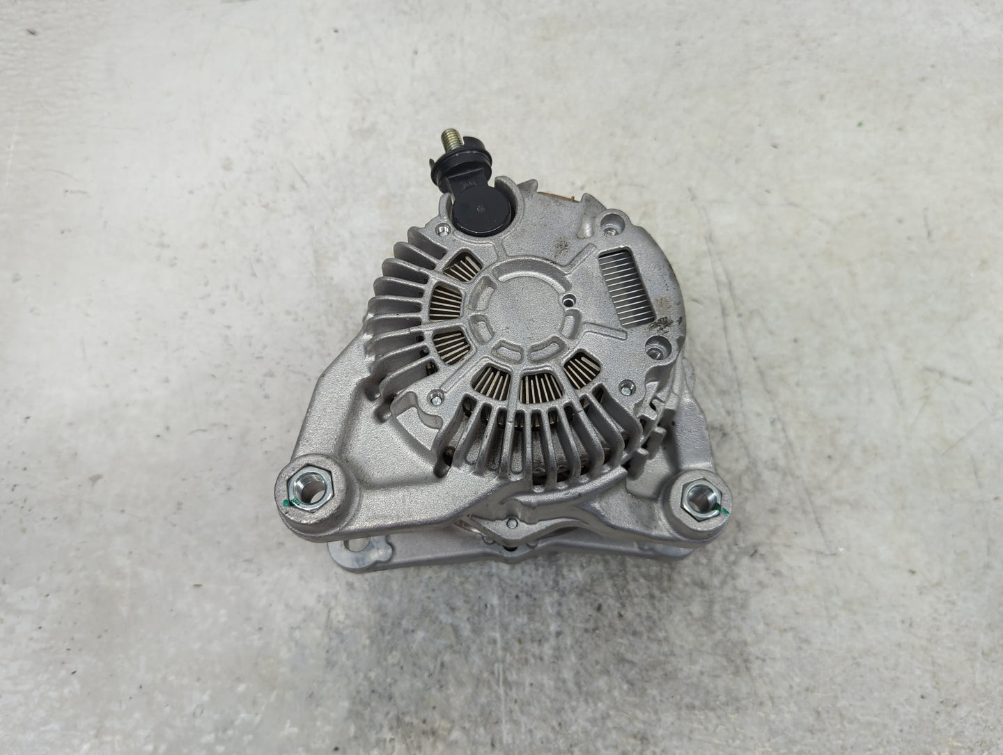 2025 Mazda Cx-5 Alternator Replacement Generator Charging Assembly Engine OEM P/N:A5TJA091 Fits OEM Used Auto Parts - Oemuse