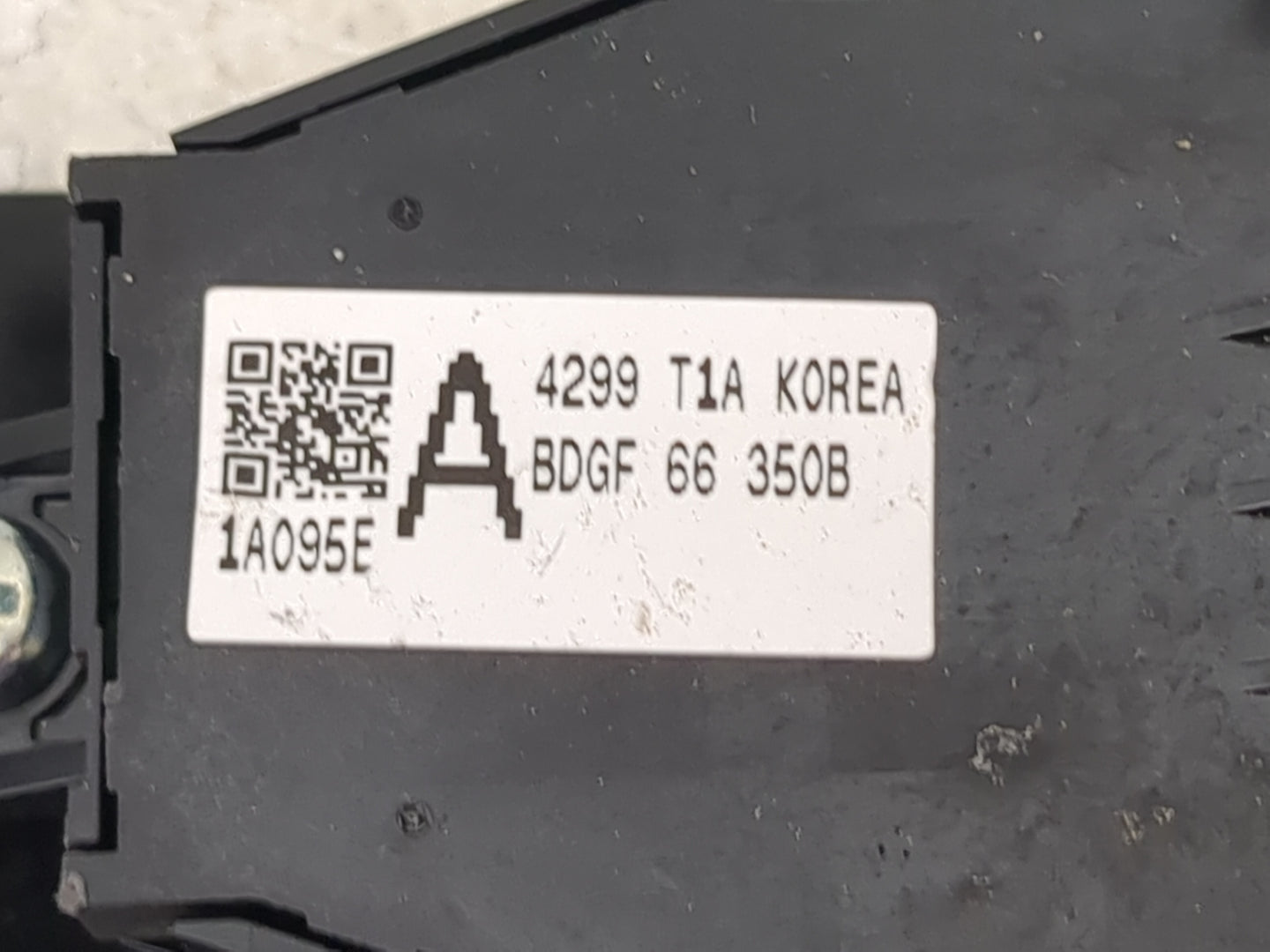 2025 Mazda Mazda3 Master Power Window Switch Replacement Driver Side Left P/N:BDGF 66 350B 4299 T1A Fits OEM Used Auto Parts