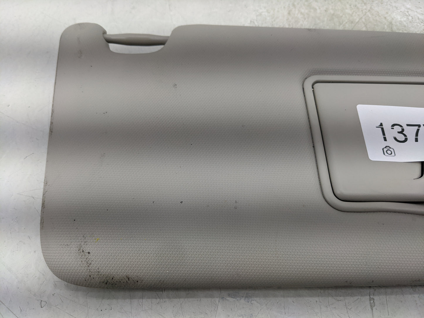 2018 Mitsubishi Eclipse Cross Sun Visor Shade Replacement Passenger Right Mirror Fits OEM Used Auto Parts - Oemusedautoparts