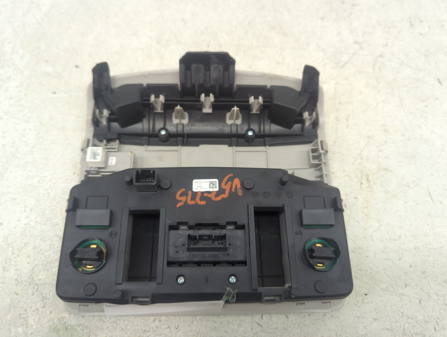 2018-2018 Mitsubishi Eclipse Cross Overhead Roof Console - Oemusedautoparts1.com