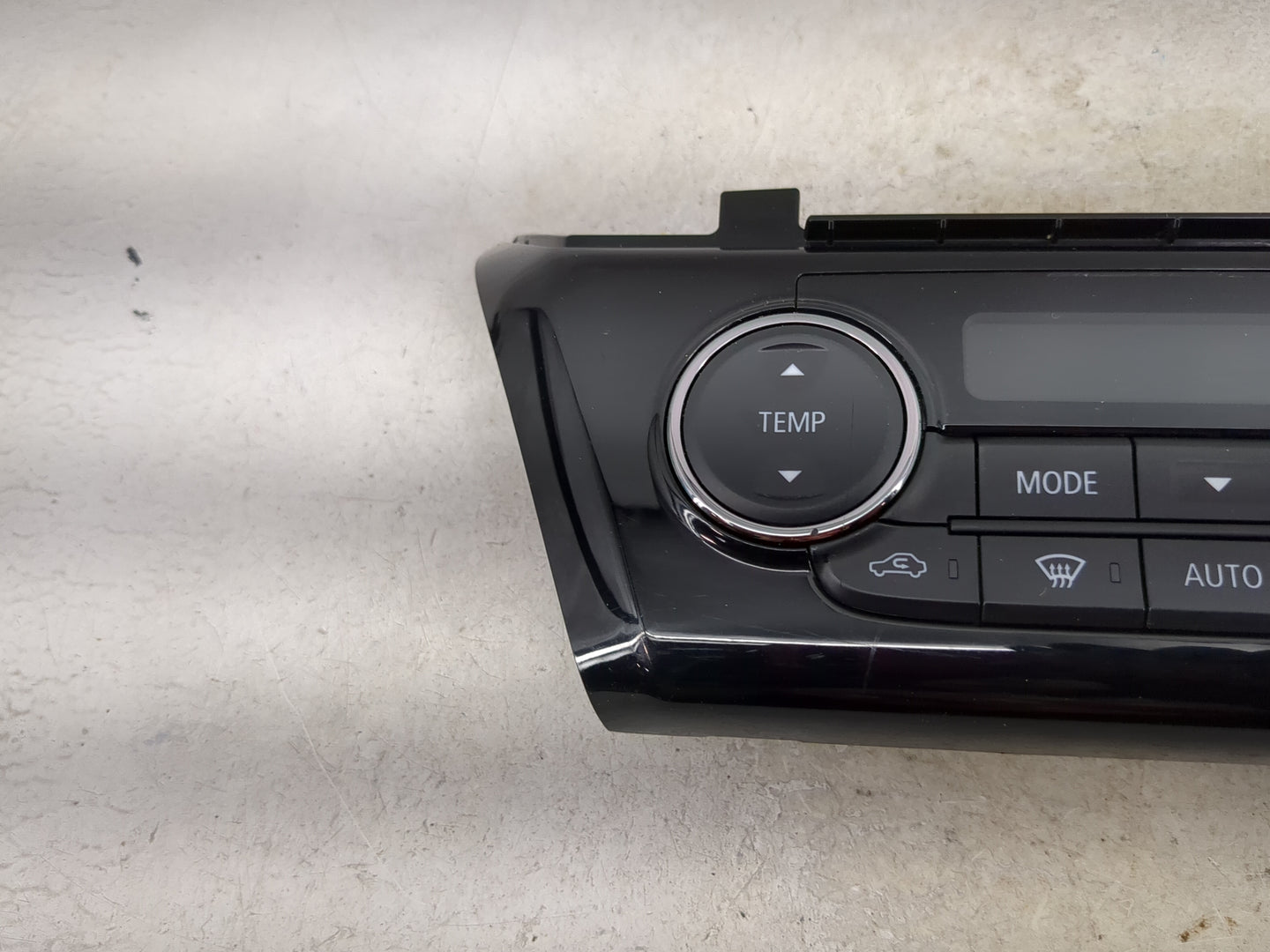 2025 Mitsubishi Eclipse Cross Climate Control Module Temperature AC/Heater Replacement P/N:7820B345 E396917 C Fits OEM Used 