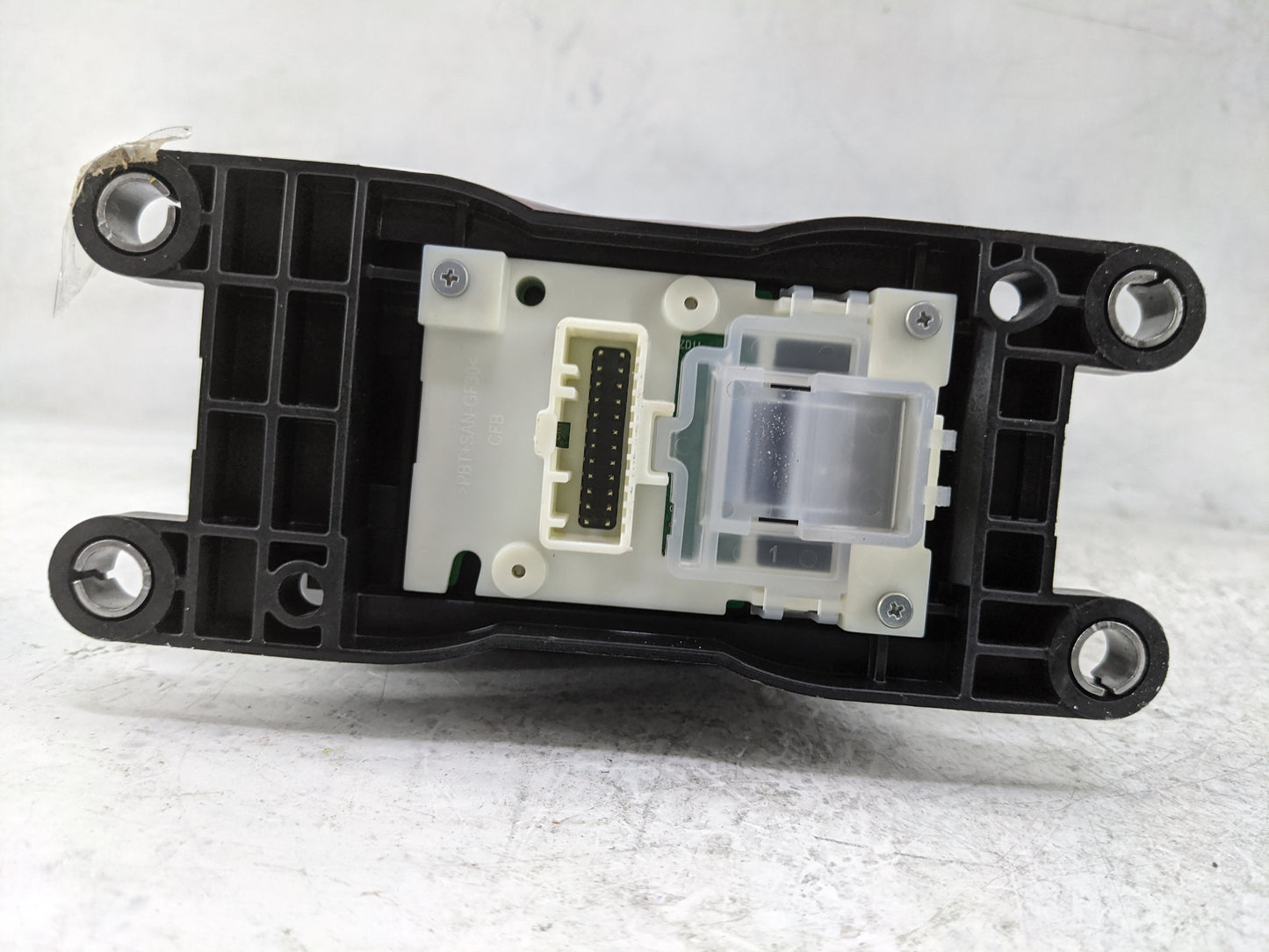 2025 Mitsubishi Outlander Floor Console Assembly Shifter - Oemusedautoparts1.com