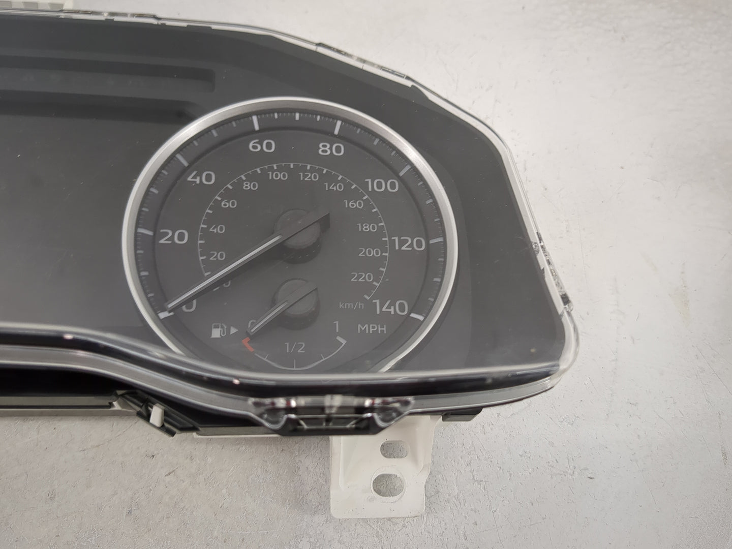 2025 Mitsubishi Outlander Instrument Cluster Speedometer Gauges P/N:24810W044P W044P/WP37 Miles: Fits OEM Used Auto Parts - 