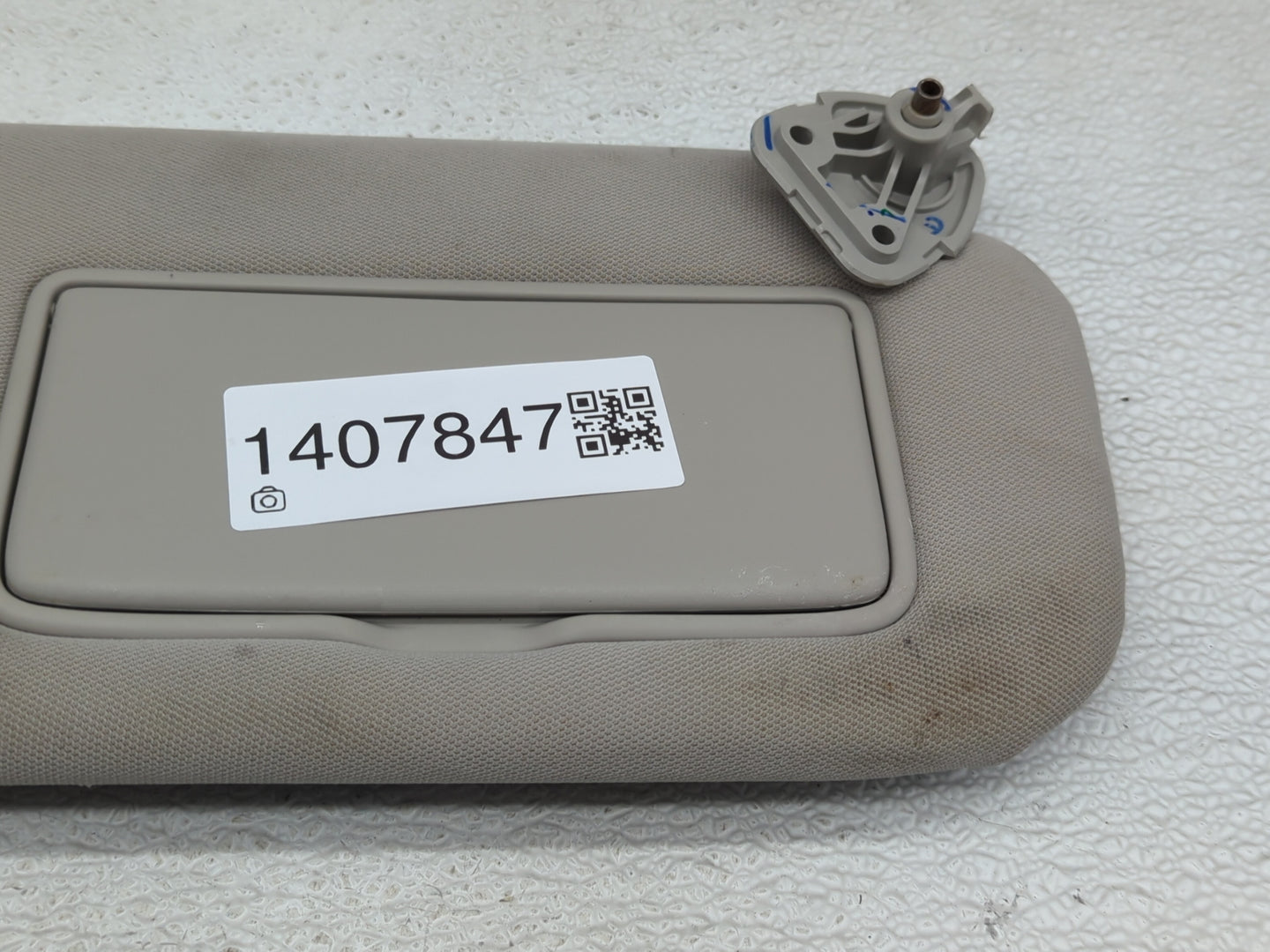 2021-2022 Nissan Altima Sun Visor Shade Replacement Passenger Right Mirror Fits Fits 2021 2022 OEM Used Auto Parts - Oemused