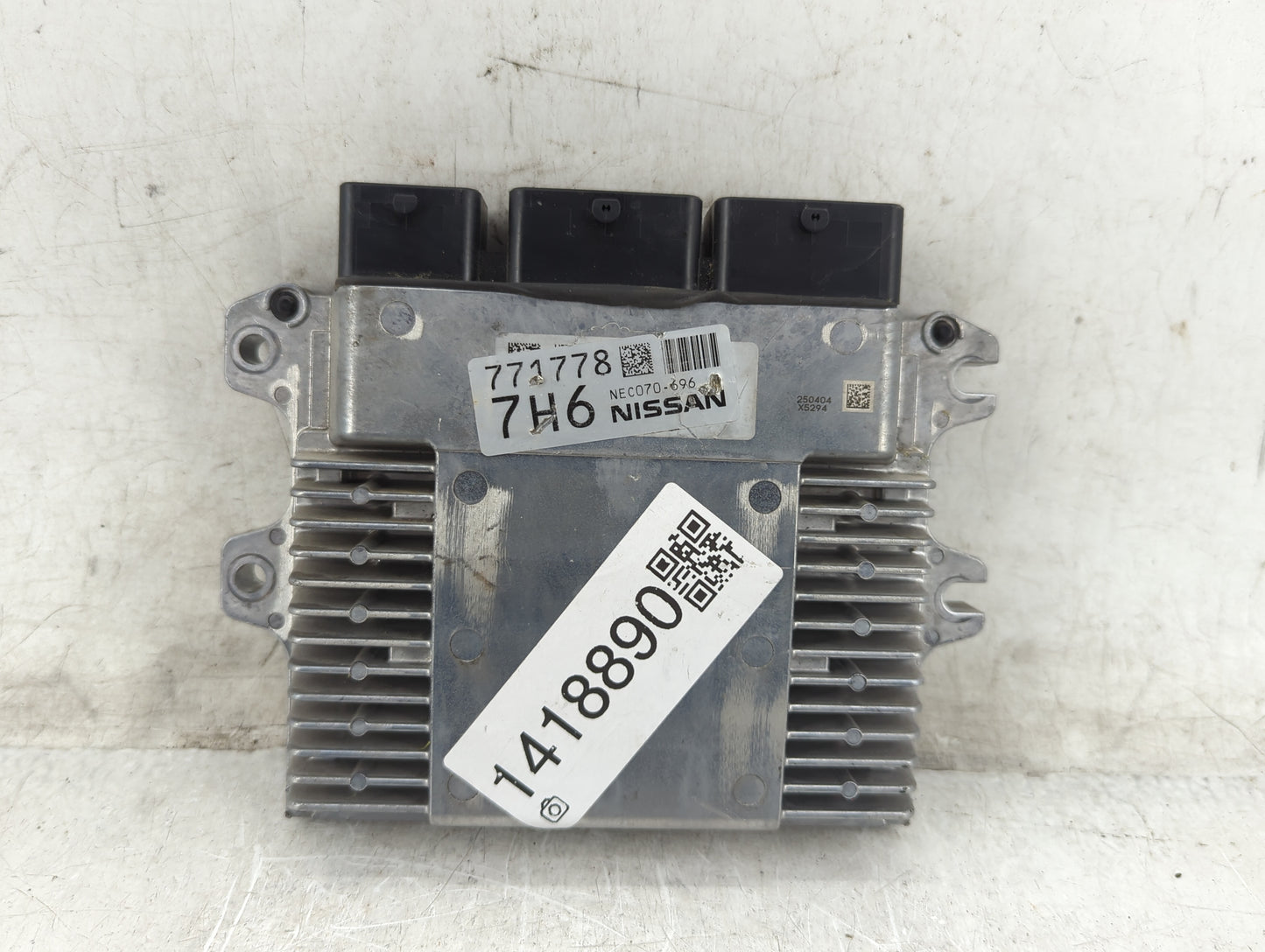 2019-2022 Nissan Altima PCM Engine Control Computer ECU ECM PCU OEM P/N:NEC070-696 Fits Fits 2019 2020 2021 2022 OEM Used Au