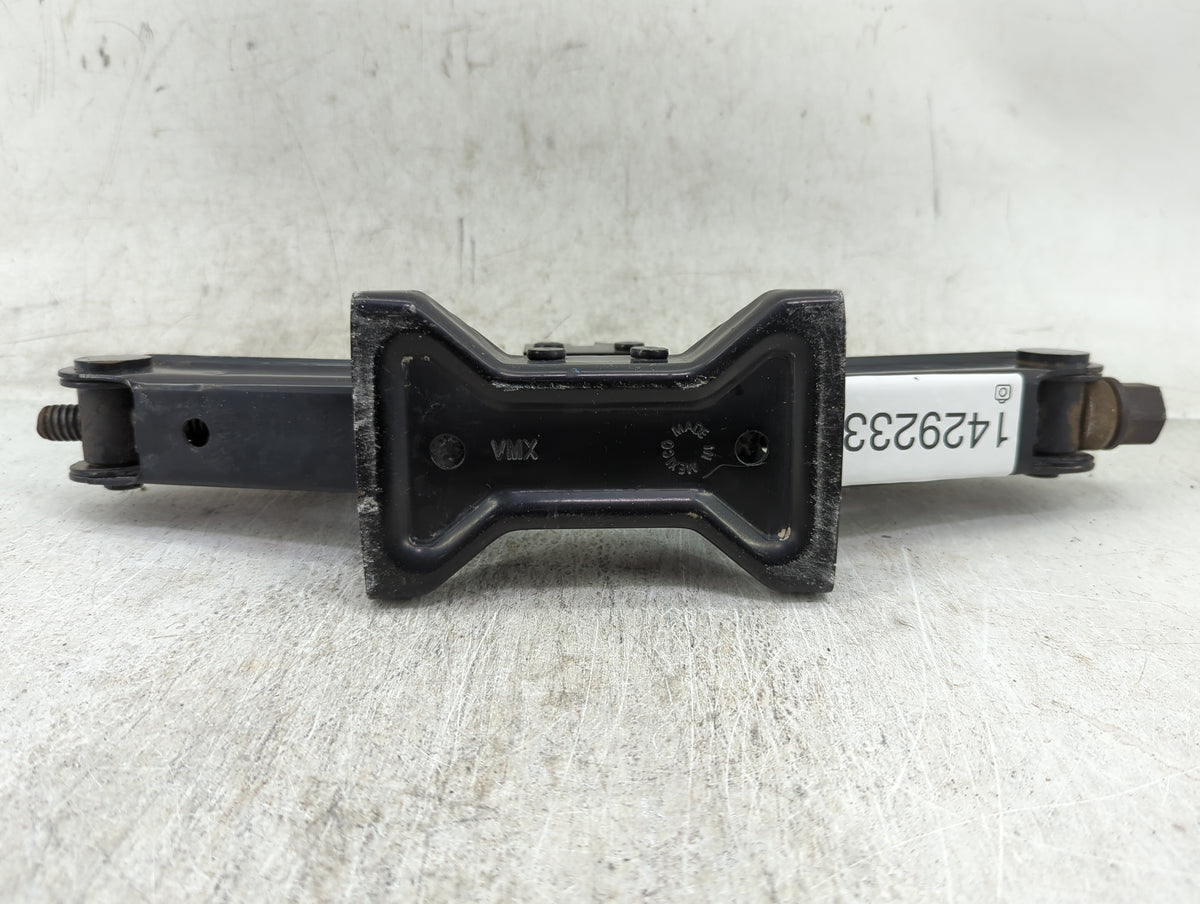 2025 Nissan Altima Spare Scissor Car Jack - Oemusedautoparts1.com