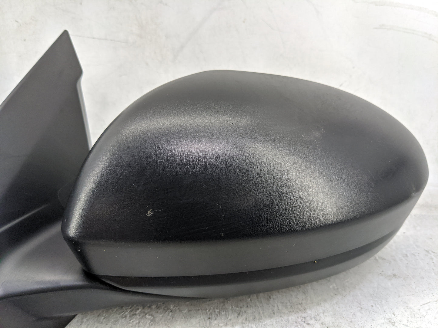2019-2022 Nissan Altima Driver Side View Mirror - Left Door Mirror OEM Used - Oemusedautoparts1.com