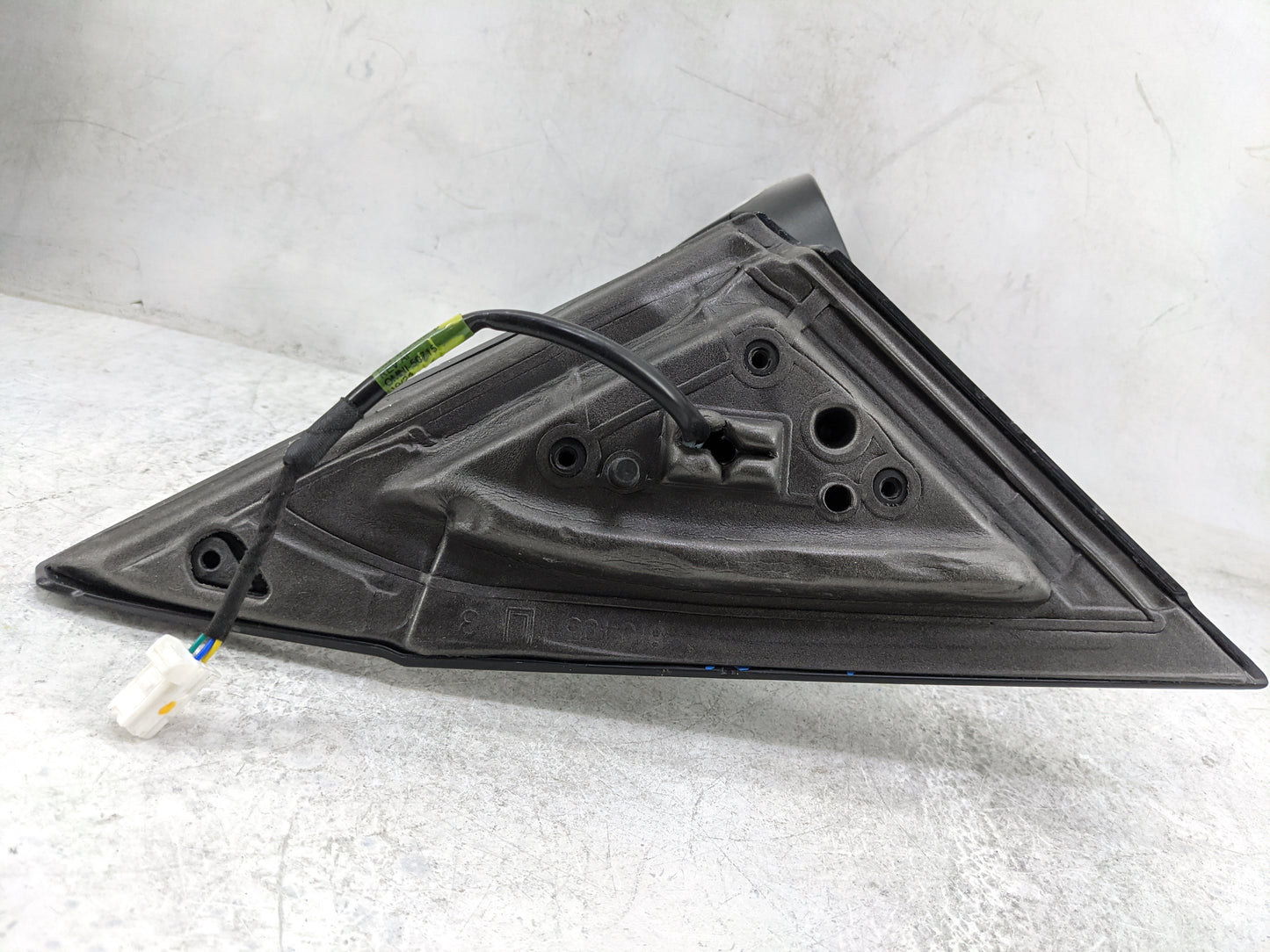 2019-2022 Nissan Altima Driver Side View Mirror - Left Door Mirror OEM Used - Oemusedautoparts1.com