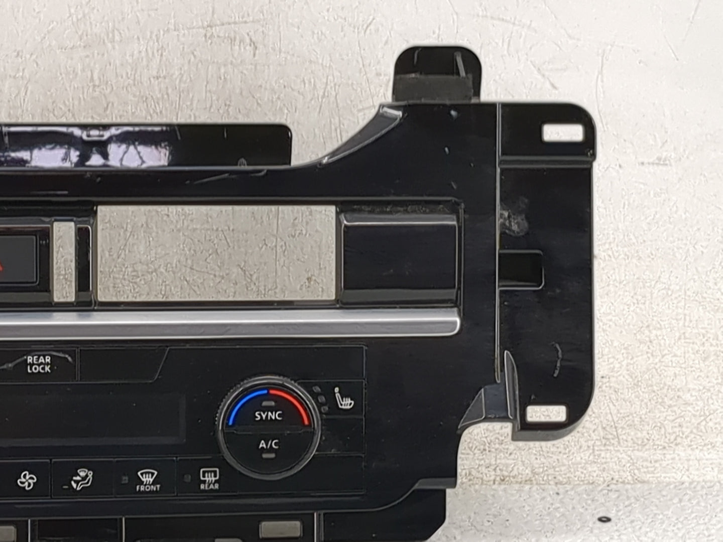 2022 Nissan Pathfinder Climate Control Module Temperature AC/Heater Replacement P/N:275006TA1A P851768R Fits OEM Used Auto P