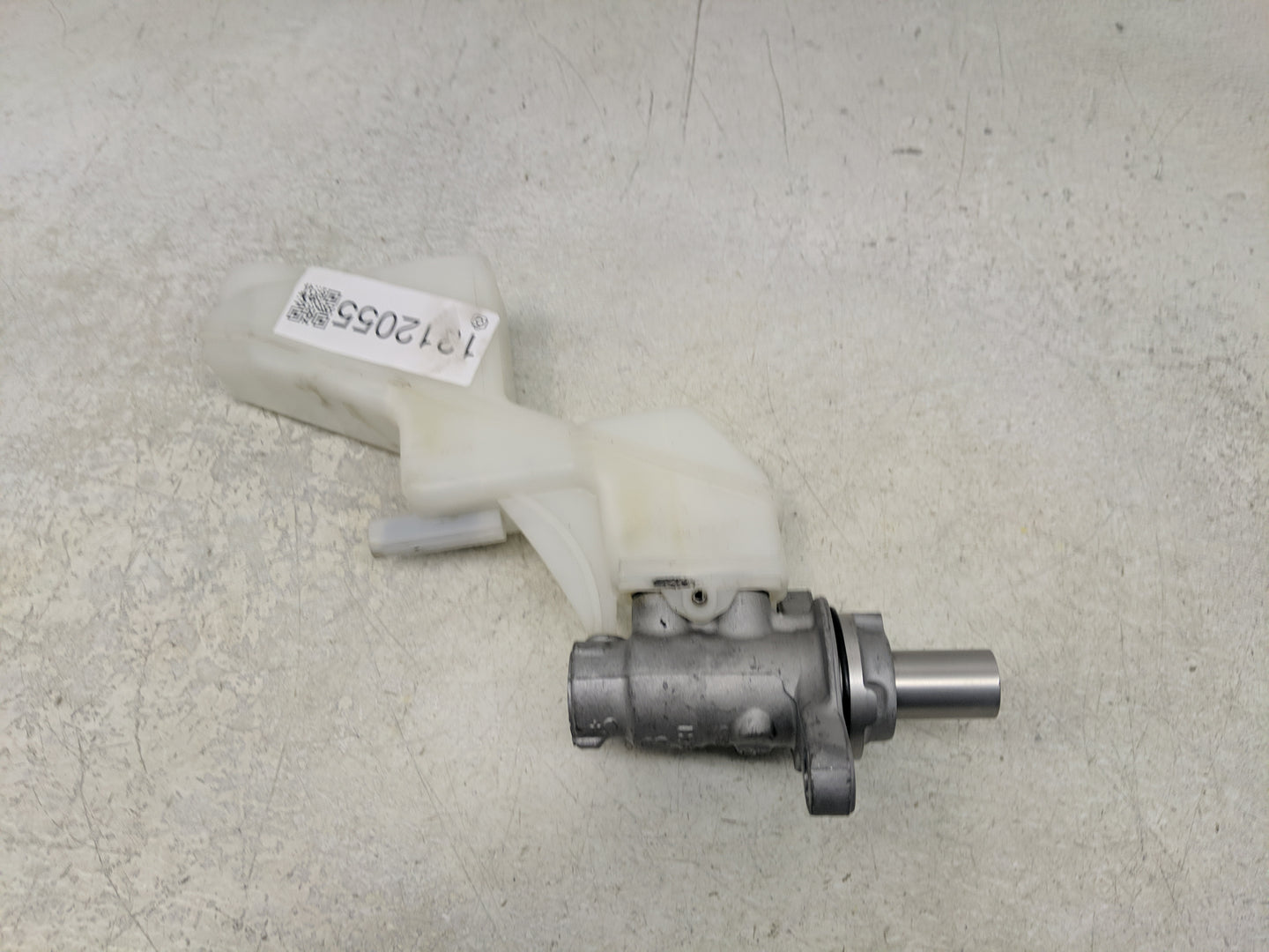 2021-2022 Nissan Rogue Brake Master Cylinder 1312055 - Oemusedautoparts1.com