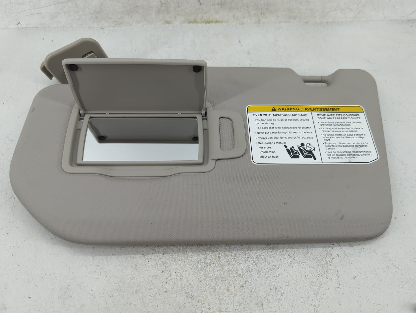 2025 Nissan Rogue Sun Visor Shade Replacement Driver Left Mirror Fits OEM Used Auto Parts - Oemusedautoparts1.com