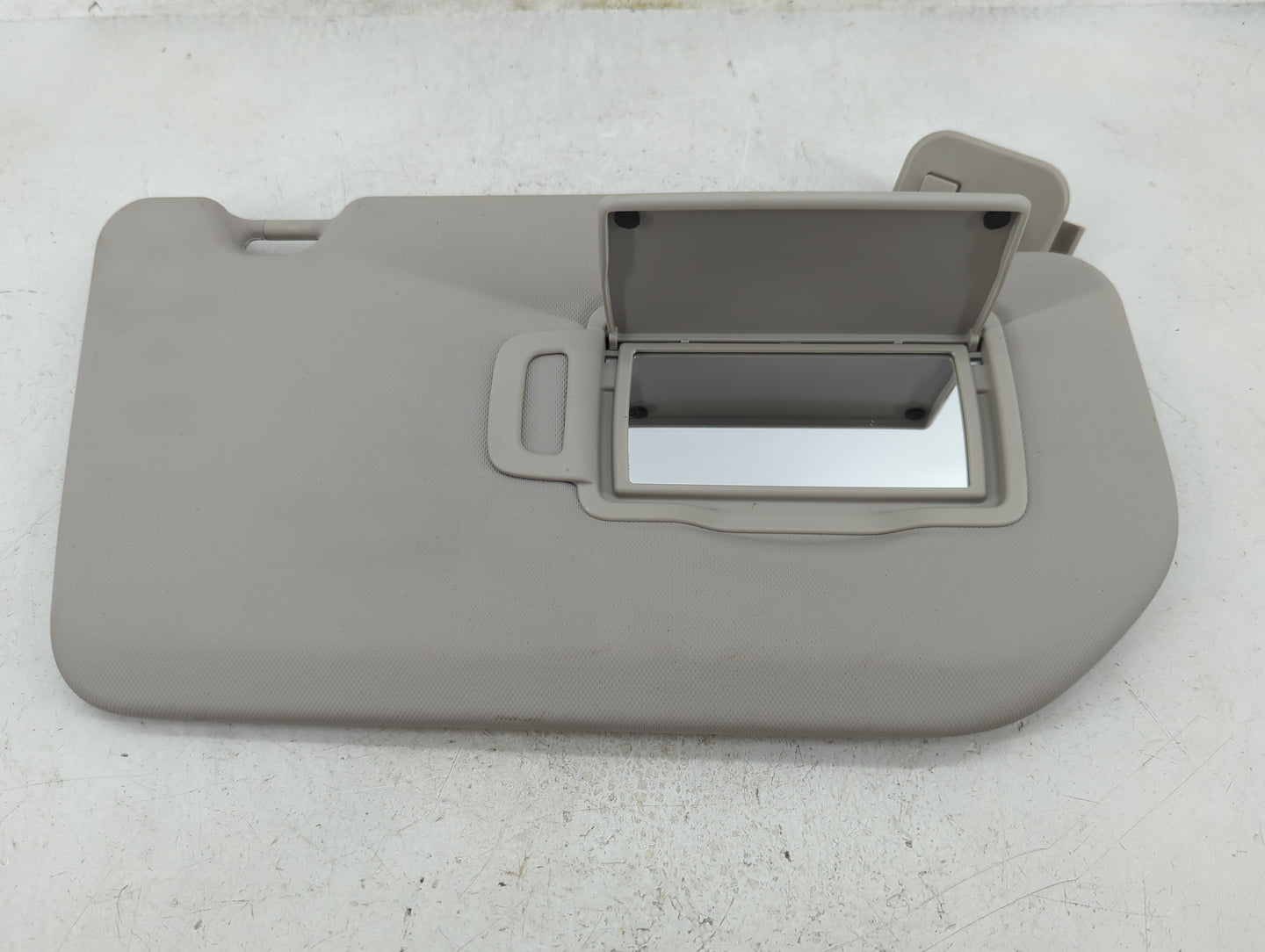2025 Nissan Rogue Sun Visor Shade Replacement Passenger Right Mirror Fits OEM Used Auto Parts - Oemusedautoparts1.com